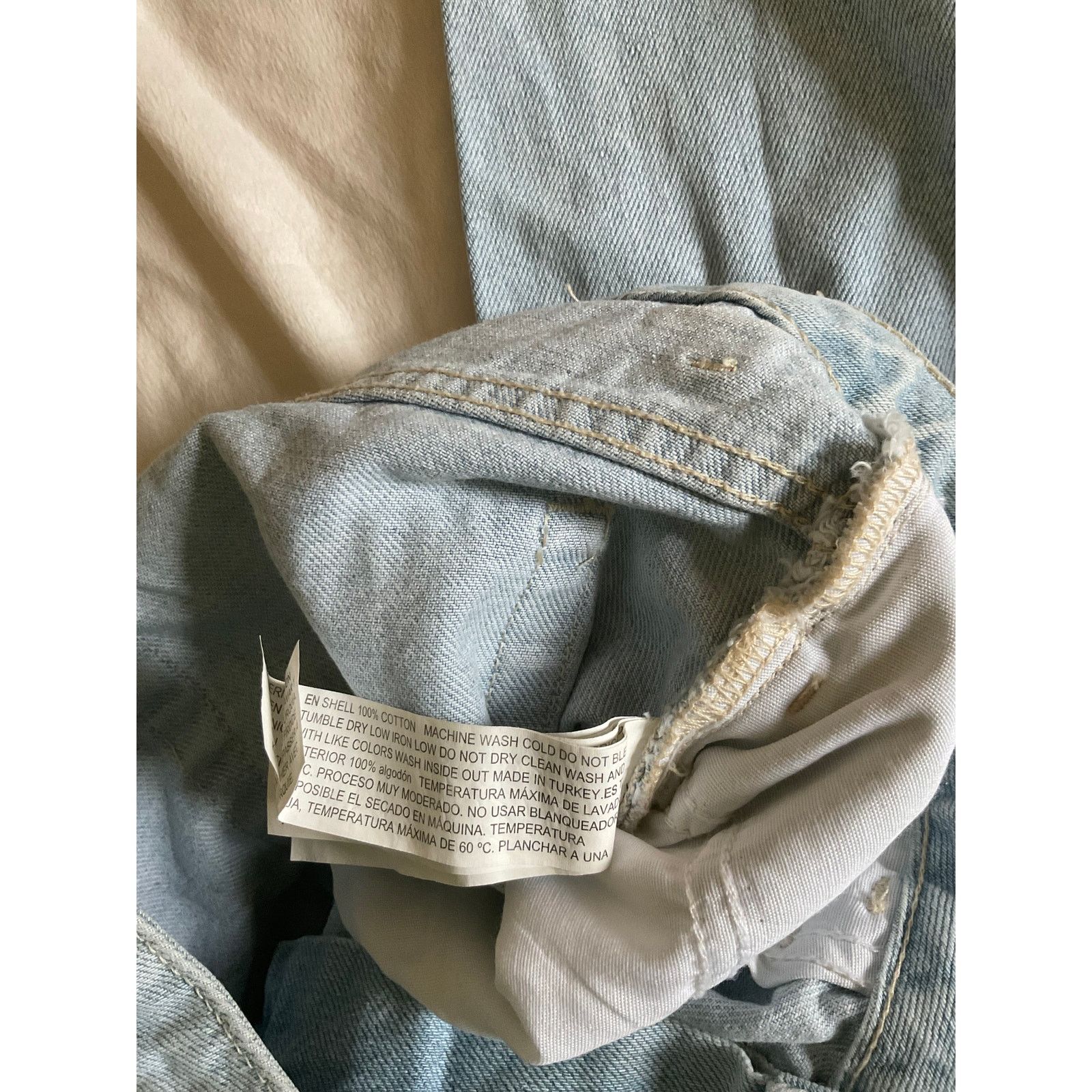 Forever 21 NWT Forever 21 Mom Fit Jeans Size 30 Size 30" / US 8 / IT 44 - 9 Thumbnail