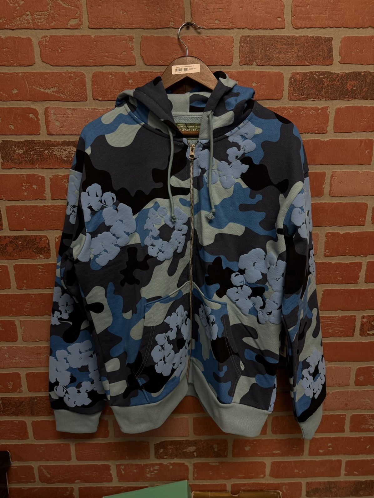 DENIM TEARS Denim Tears Cotton Wreath Hoodie Blue Size Medium (NEW) Size US M / EU 48-50 / 2 - 1 Thumbnail