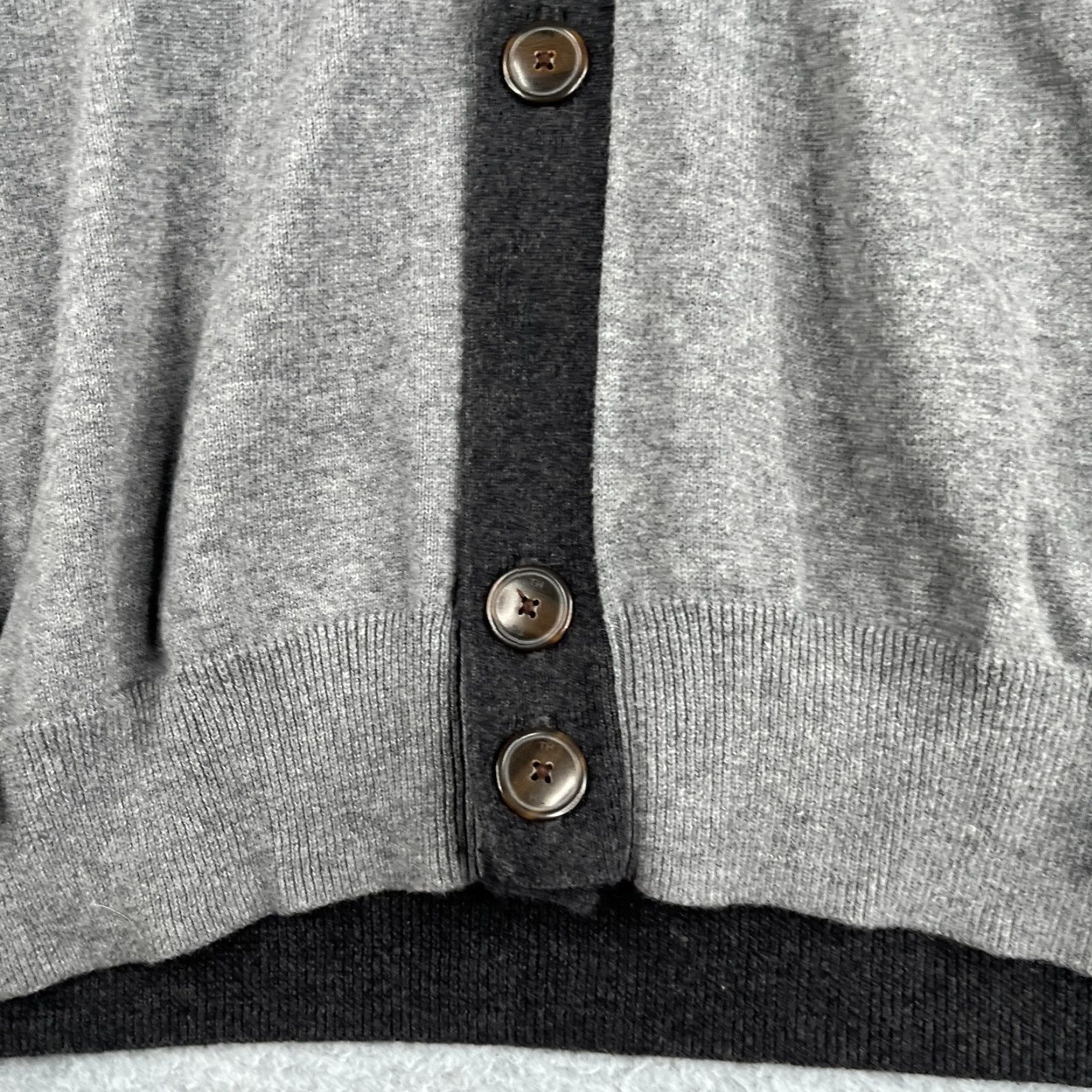 Tommy Hilfiger Tommy Hilfiger Grandpa Sweater Long Sleeve V-Neck Gray L Men Casual Pullover Knit Cotton Logo Vintage: No Size US L / EU 52-54 / 3 - 3 Thumbnail