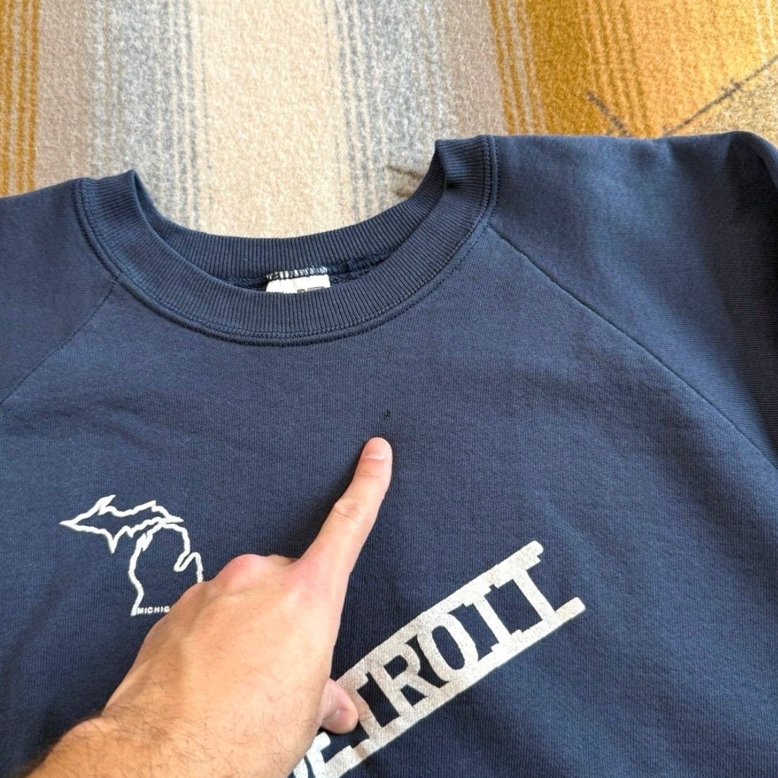 Fruit Of The Loom VINTAGE Detroit Firefighters Crewneck Sweatshirt XL Men Blue 90s Sweatshirt Pullover Crew Neck with Minor Marks Size US XL / EU 56 / 4 - 5 Thumbnail