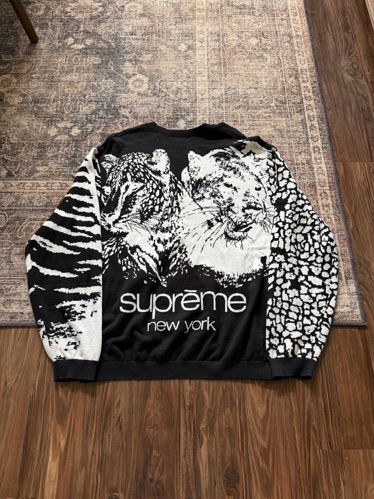 Supreme SS23 Supreme Big Cats Jacquard Knit Size Larget Size US L / EU 52-54 / 3 - 1 Thumbnail