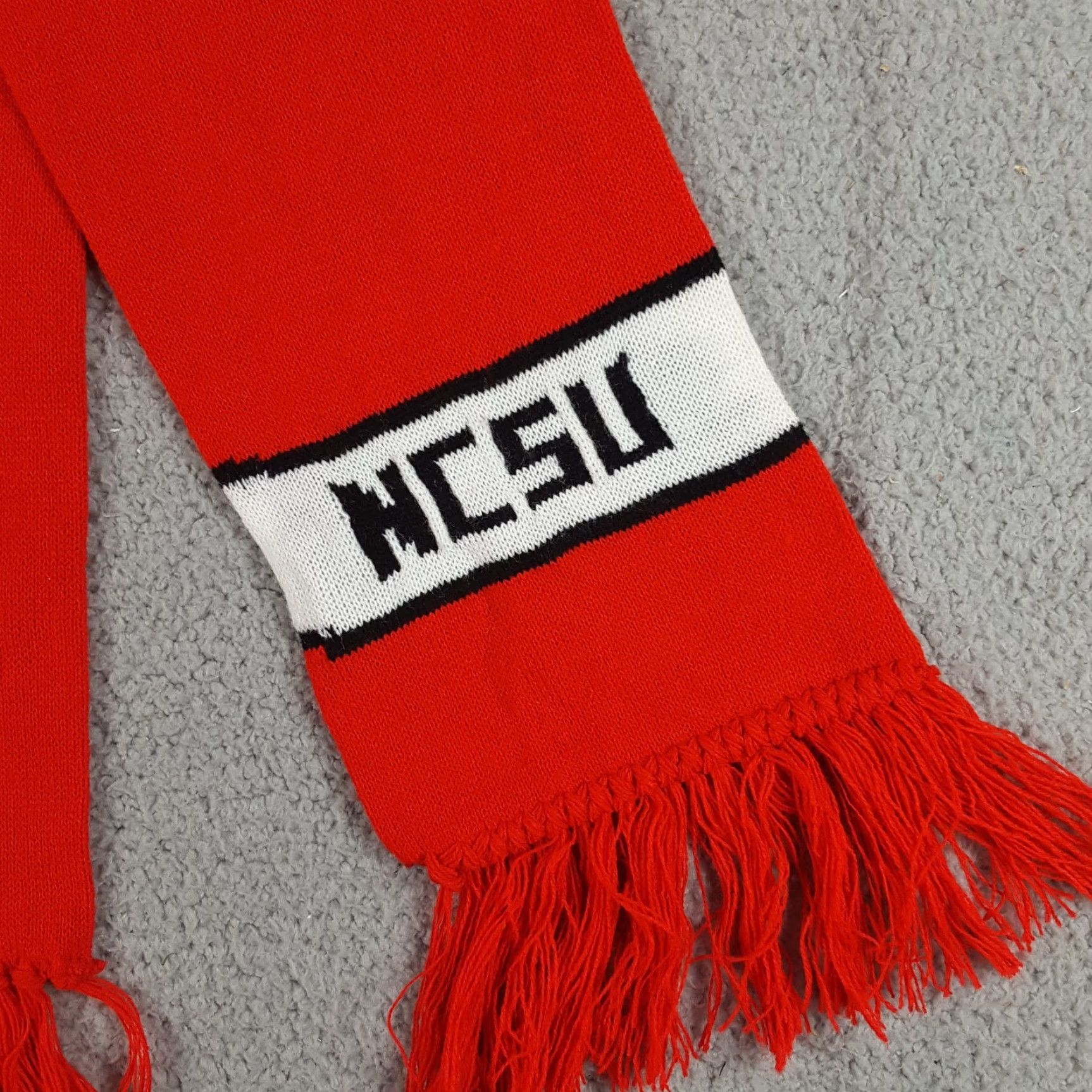 Vintage VINTAGE 80s Ice Inc NCSU Wolf Pack Scarf Red Cotton Fringe Tassel Retro College Football Unisex Size ONE SIZE - 6 Thumbnail