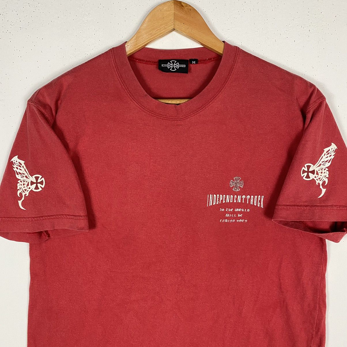 Independent Truck Co. × Vintage AS THE WORLD WILL BE ENDING SOON CROSS TEE Size US M / EU 48-50 / 2 - 7 Thumbnail