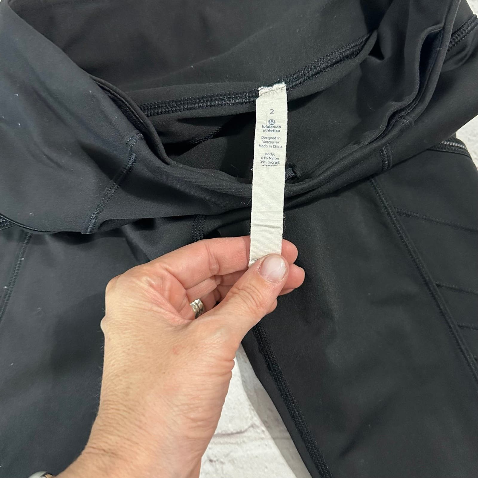 Lululemon Lululemon full length black Leggings Size 28" / US 6 / IT 42 - 11 Thumbnail
