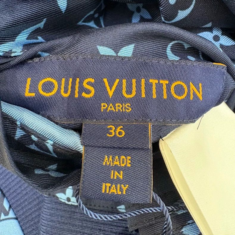 Louis Vuitton Louis Vuitton Blue mulberry silk presbyopic print reversib Size XS / US 0-2 / IT 36-38 - 7 Thumbnail