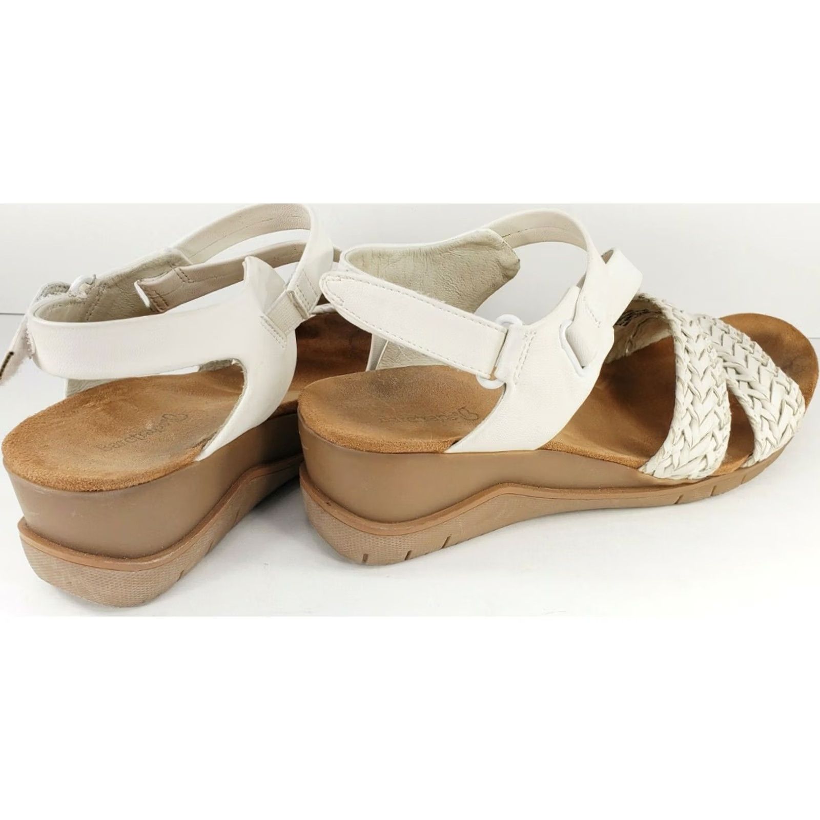 Vintage Bare Traps Celan White Casual Strappy Sandal Faux Leather Adjustable Womens 8.5M Size US 9 / IT 39 - 6 Thumbnail