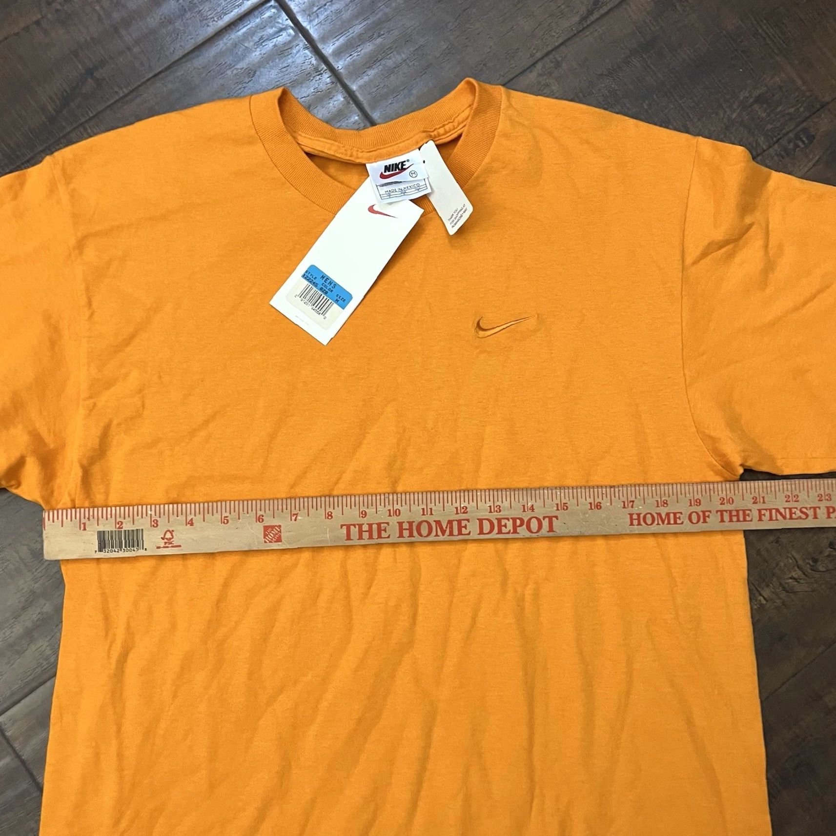 Nike VINTAGE Nike T-Shirt Men Medium Orange 90s Sports USA Limited Edition Oversized Deadstock Size US M / EU 48-50 / 2 - 4 Thumbnail
