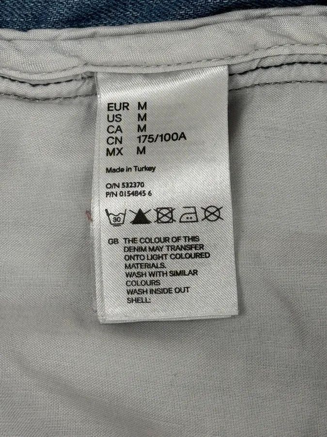 Maison Margiela Maison Margiela H&M Blue Distressed Re-Edition Denim Jacket Size US M / EU 48-50 / 2 - 11 Thumbnail