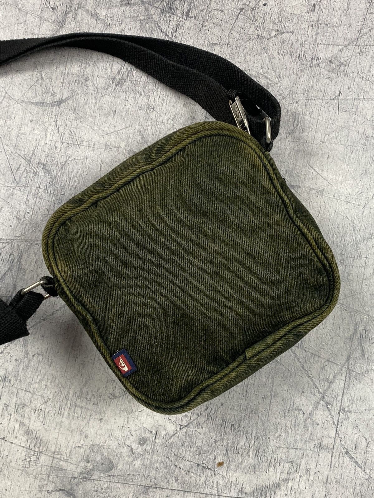 Japanese Brand × Quiksilver × Vintage Quiksilver Vintage Japanese Surfing y2k Shoulder / Hand Bag Size ONE SIZE - 9 Thumbnail