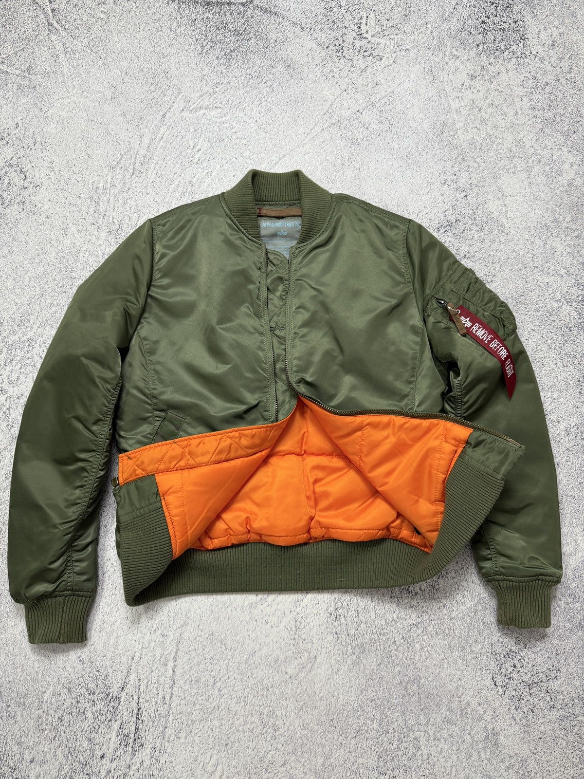 Alpha Industries Alpha Industries Type MA-1 Intermediate USA Bomber Jacket Size US L / EU 52-54 / 3 - 7 Thumbnail