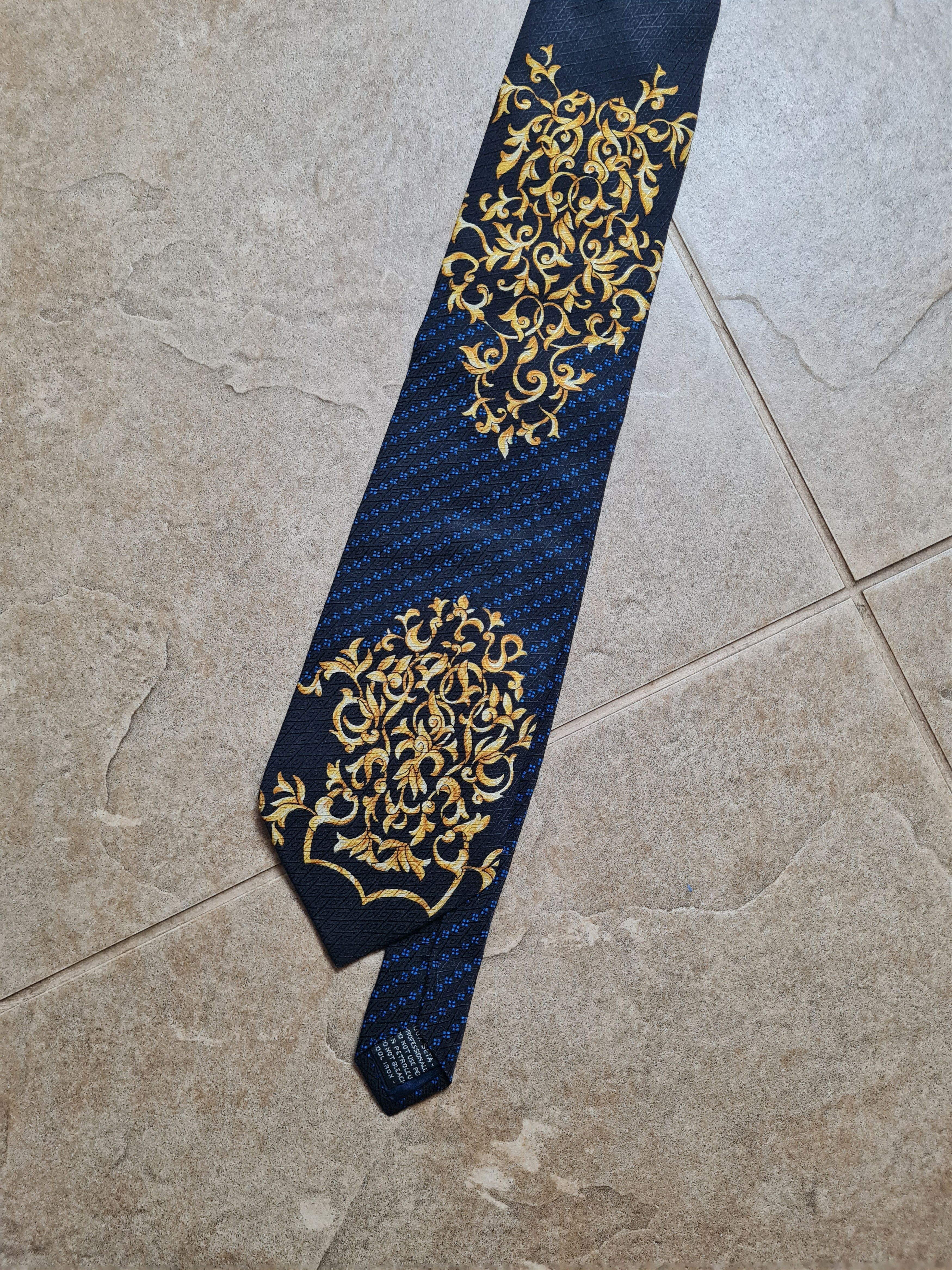Versace Mens Black Gold Vintage V2 Versace Baroque Print Silk Tie Size ONE SIZE - 10 Thumbnail