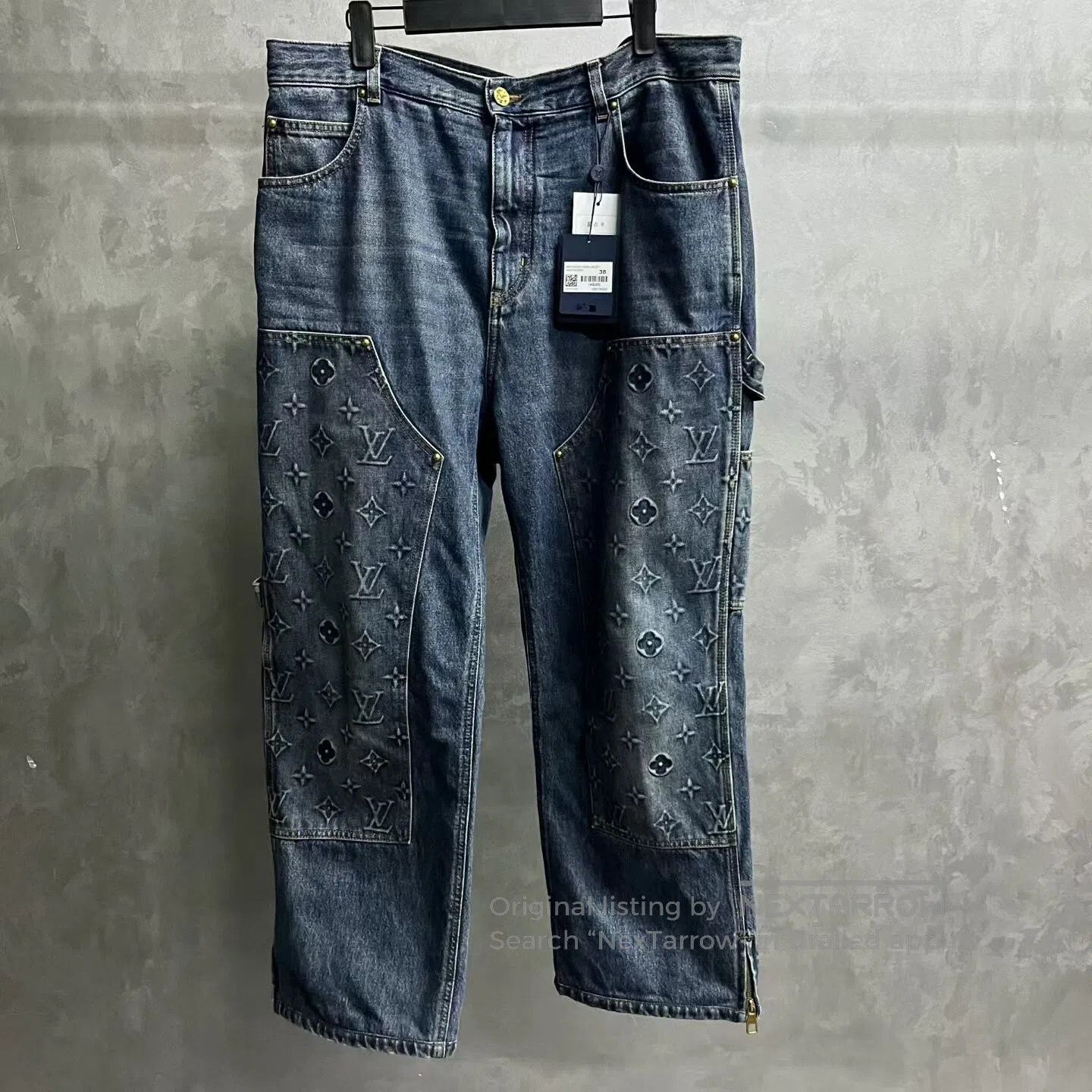 Louis Vuitton Louis Vuitton SIZE 38 Dark blue logo-printed, loose-fittin Size US 30 / EU 46 - 1 Thumbnail