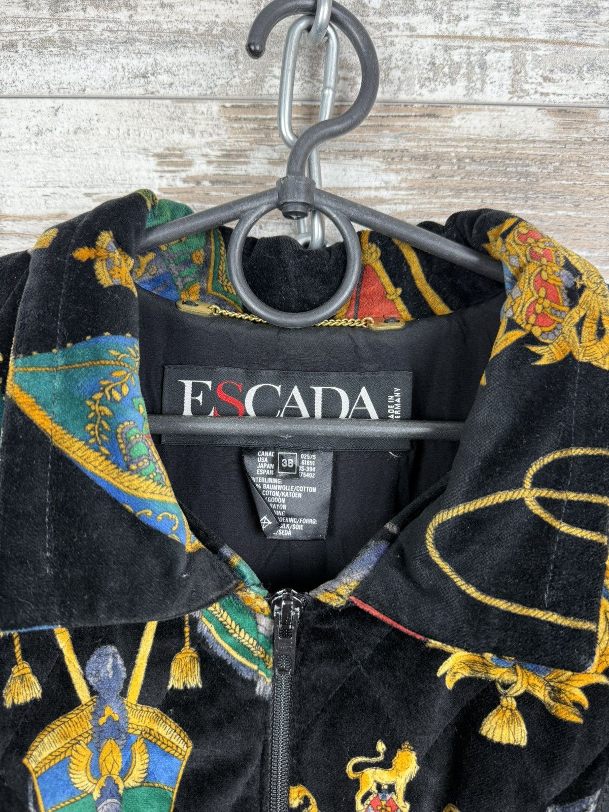 Escada Escada by Margaretha Ley 1980's Multi Printed Velvet Jacket Size XS / US 0-2 / IT 36-38 - 5 Thumbnail