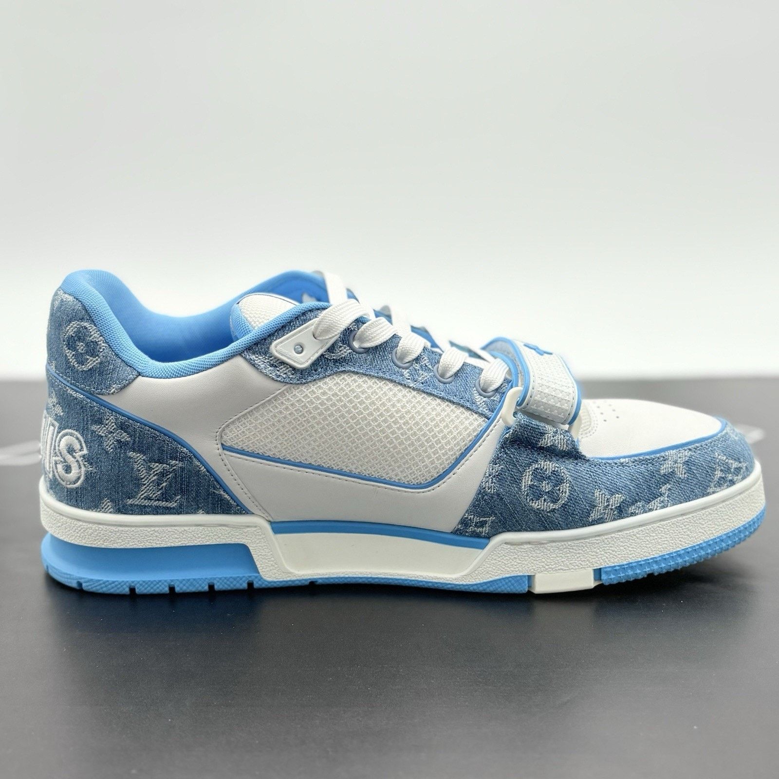 Louis Vuitton 11-11.5 US Louis Vuitton Strap Trainer ' Blue '| VERY CLEAN! Size US 11 / EU 44 - 10 Thumbnail