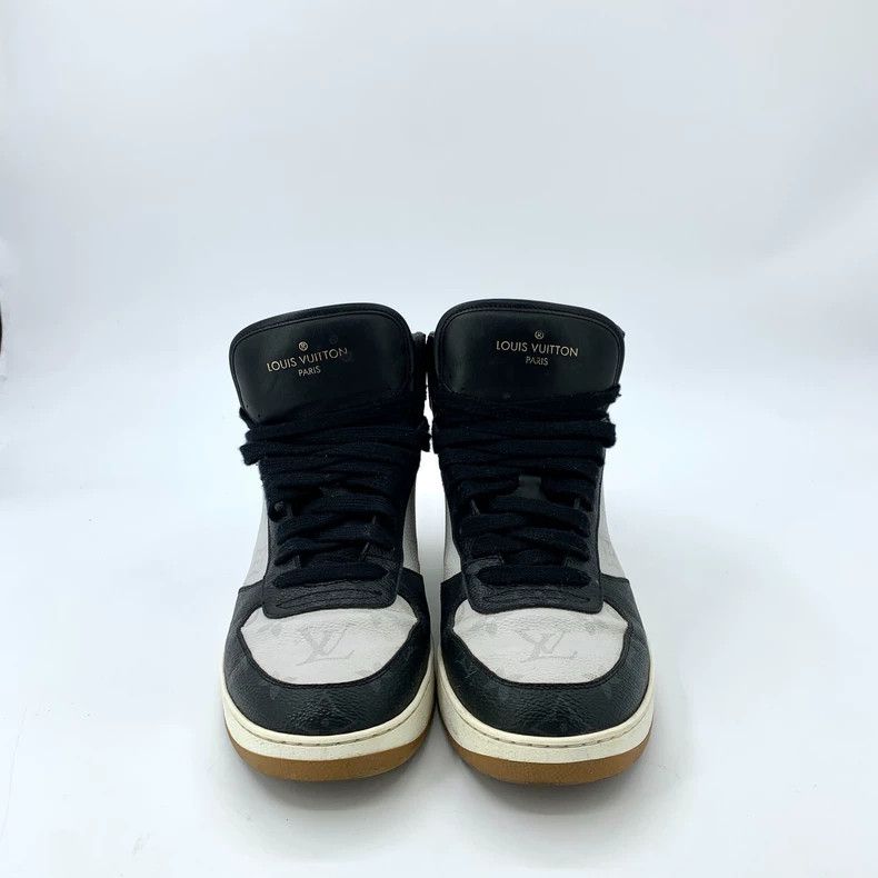 Louis Vuitton Louis Vuitton Black logo presbyopic lace-up casual sports Size US 7 / EU 40 - 3 Thumbnail