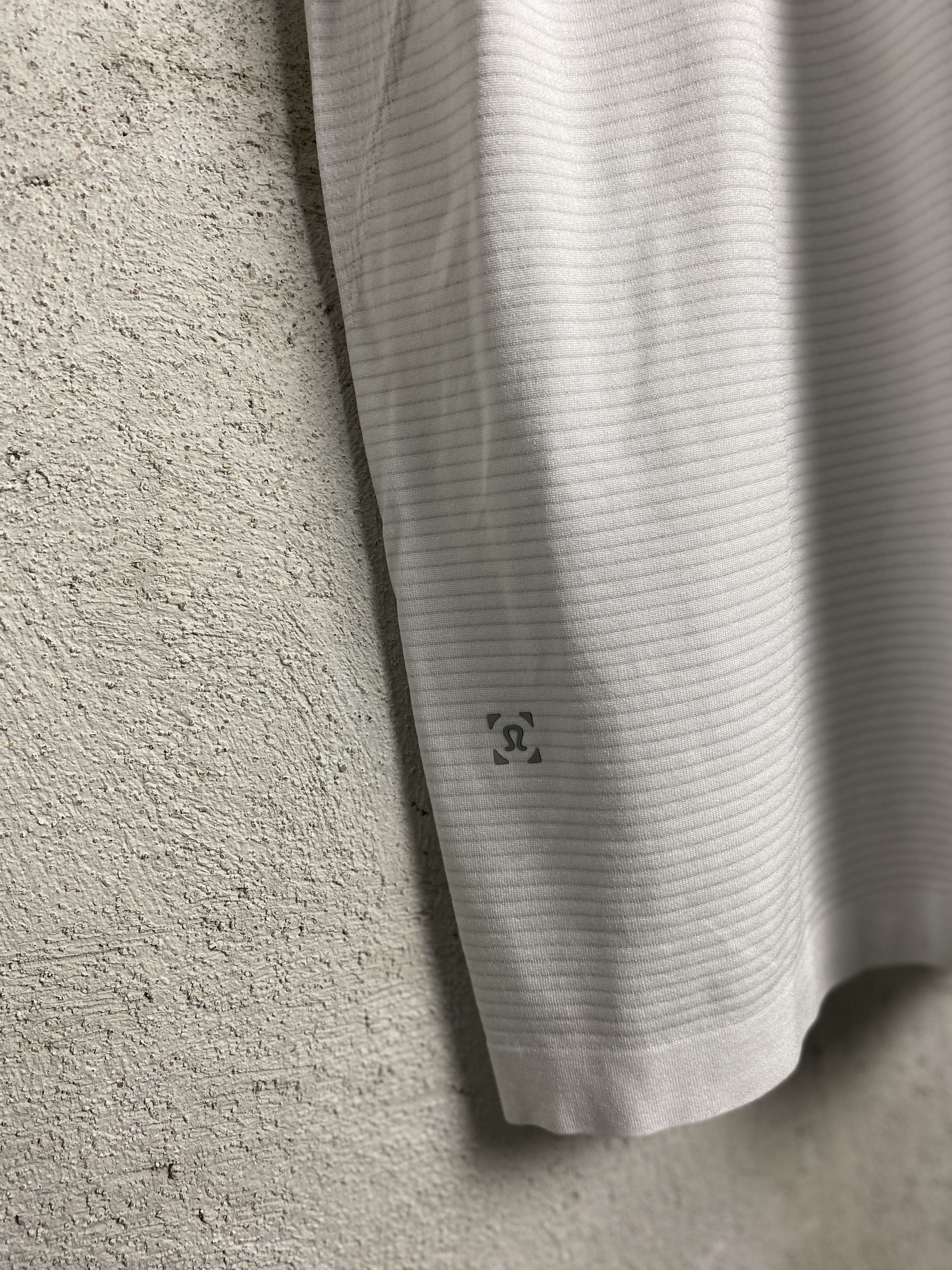 Lululemon Lululemon t-shirt tee gym sport Size US M / EU 48-50 / 2 - 4 Thumbnail