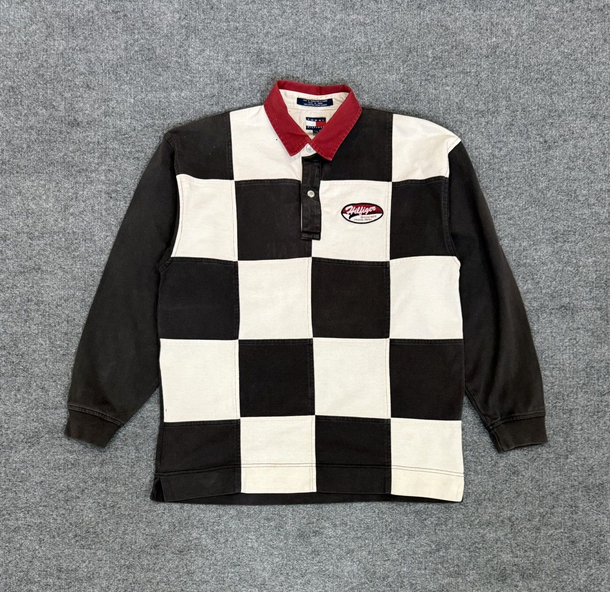 Tommy Hilfiger Vintage Tommy Hilfiger Checkered Rugby Distressed L Size US L / EU 52-54 / 3 - 1 Thumbnail