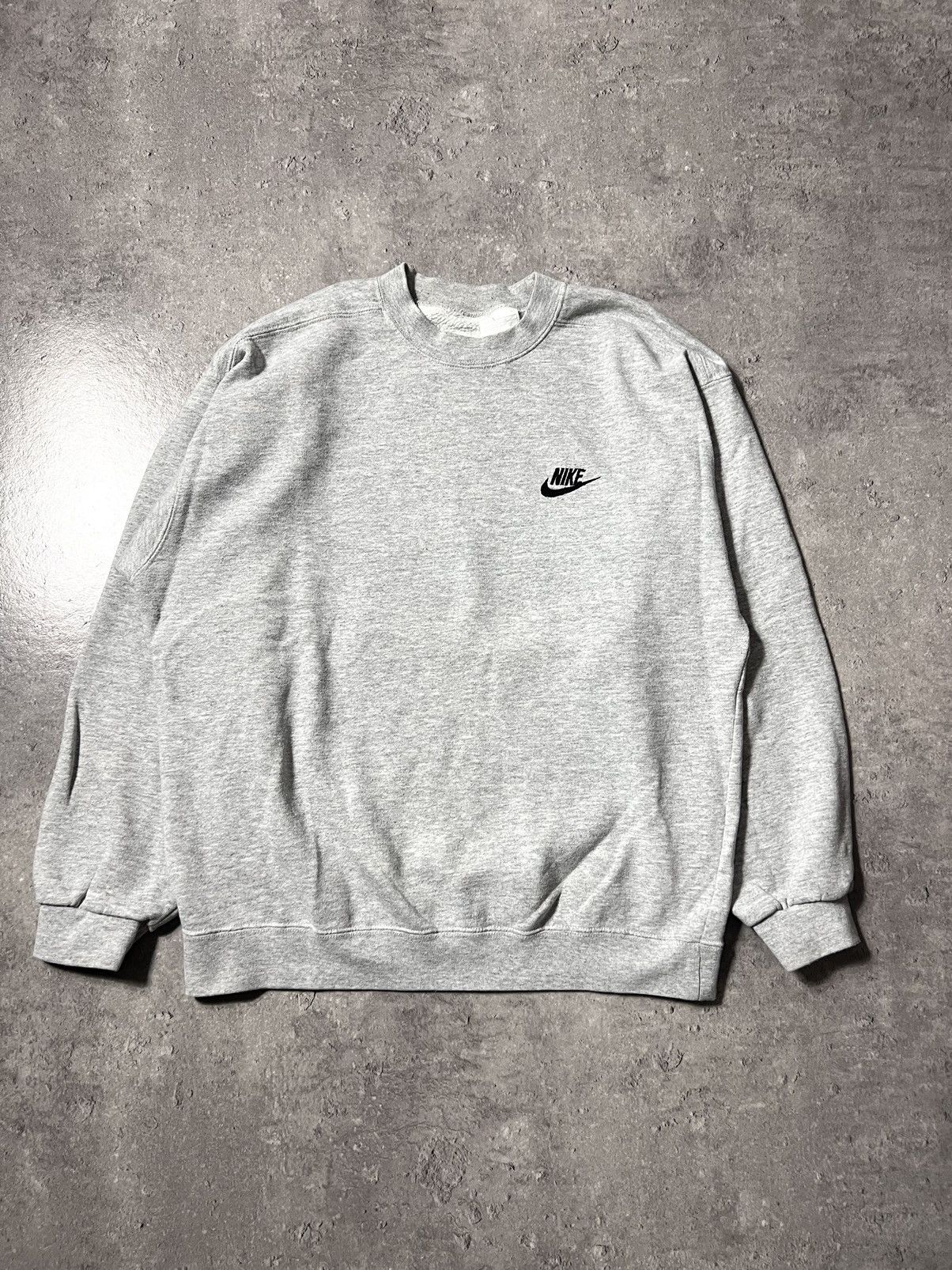 image of Made In USA x Nike Vintage 90's Nike Crewneck Sweatshirt Swoosh Logo Usa Boxy in Grey (Size Large)