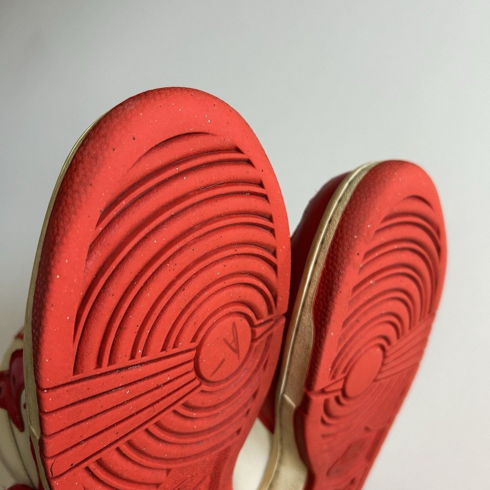 Nike Vintage Nike Dunk High 2011 US 10 Pack Sail Action Red/White Size US 10 / EU 43 - 12 Thumbnail