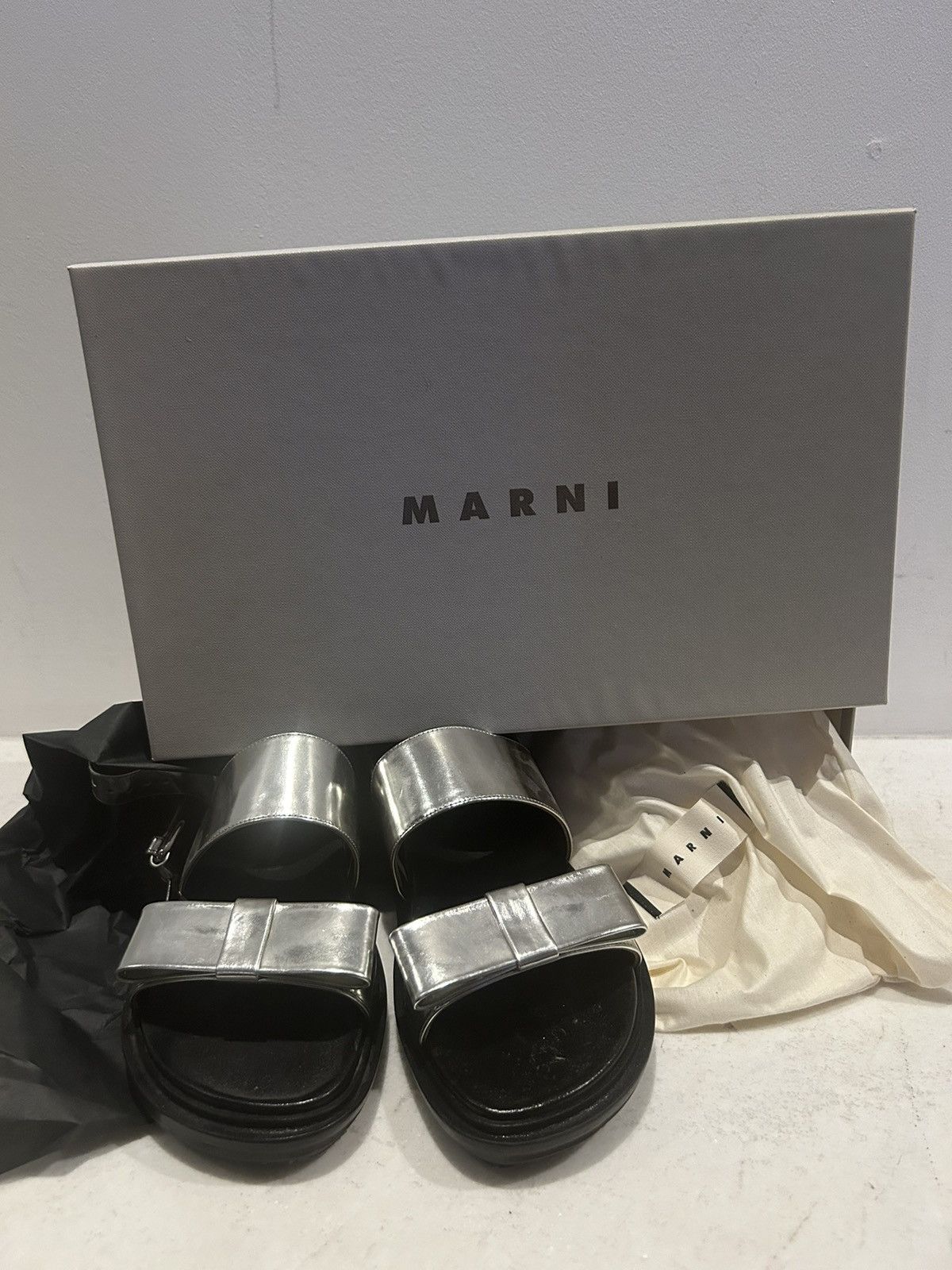 Marni New in box marni silver bow sandals. Size US 7 / IT 37 - 5 Thumbnail