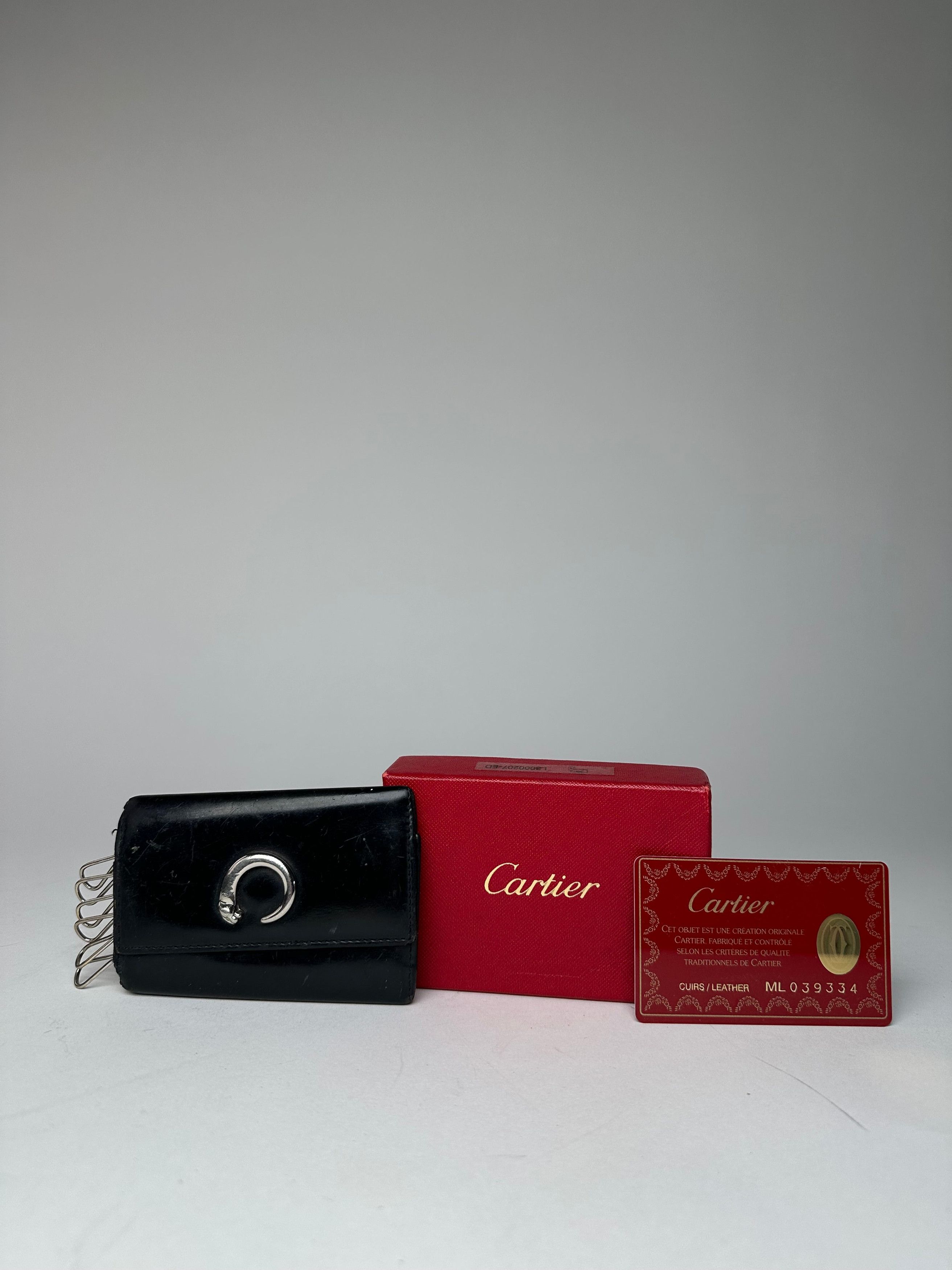 Cartier Vintage Panthere Patent Leather Card Holder / Key Holder Bla Size ONE SIZE - 1 Thumbnail