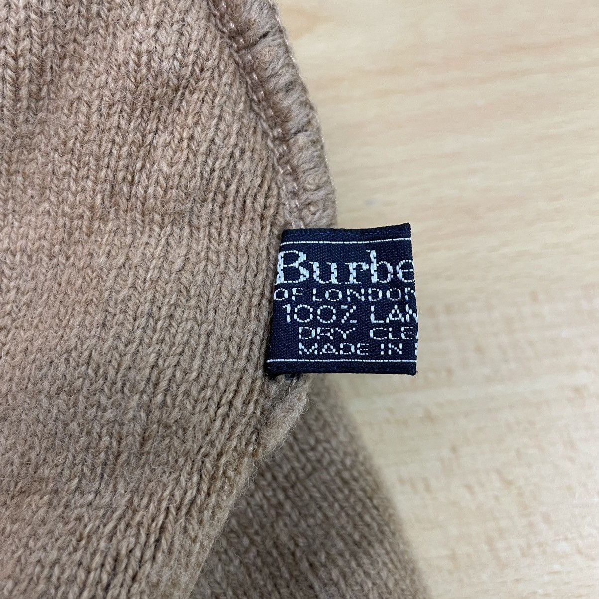 Burberry Vintage Burberrys beanie hat Size ONE SIZE - 3 Thumbnail