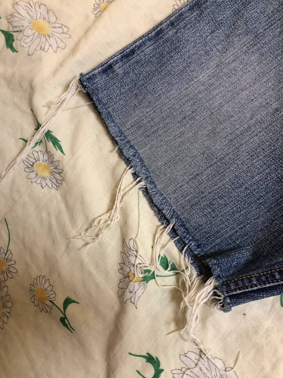 Levi's Levi's 506 Men's Jeans Shorts Distressed Denim Blue Size US 31 - 10 Thumbnail