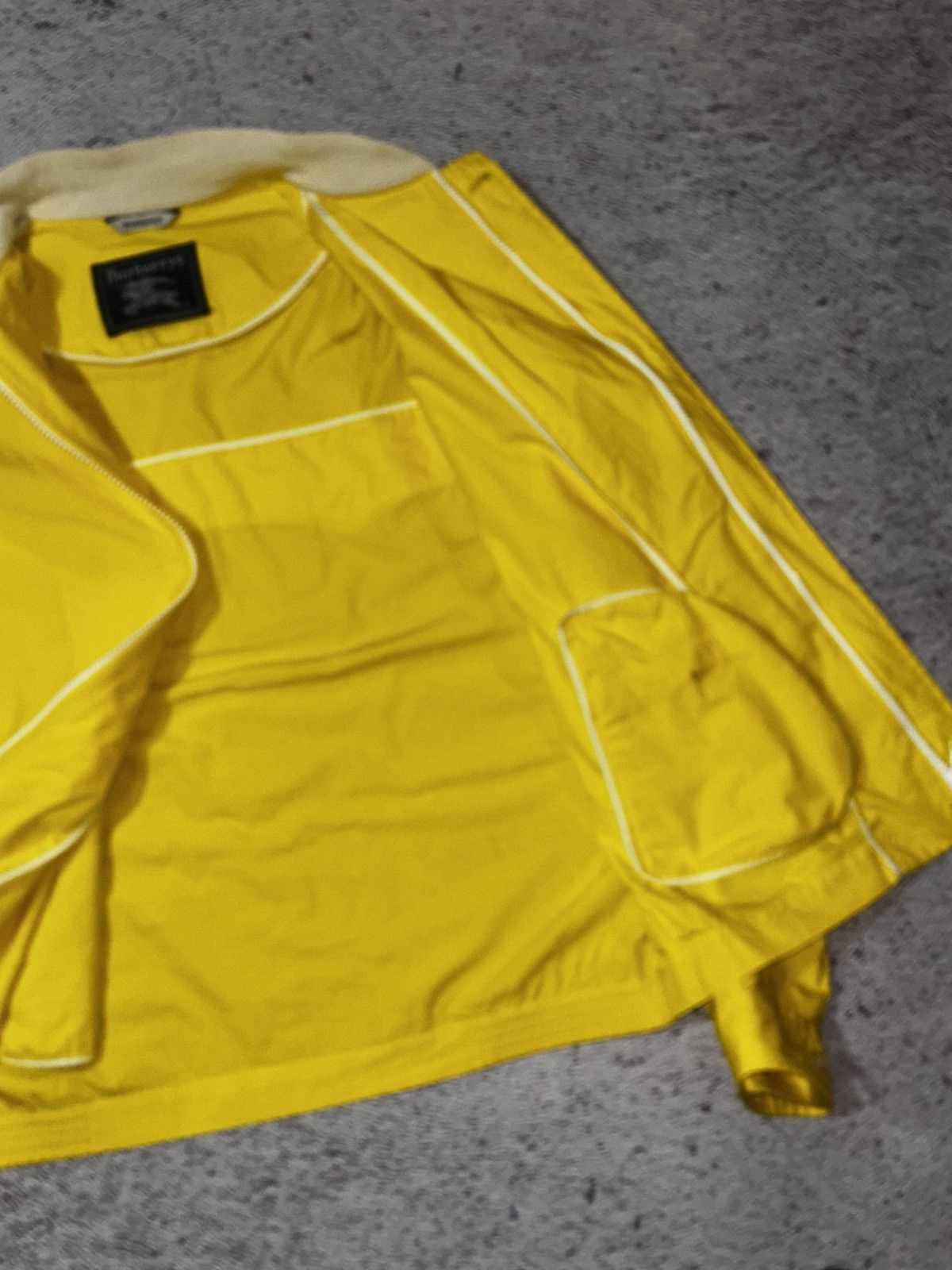 Burberry Vintage Burberrys Yellow Lightweight Bomber Nova Era Size US M / EU 48-50 / 2 - 9 Thumbnail