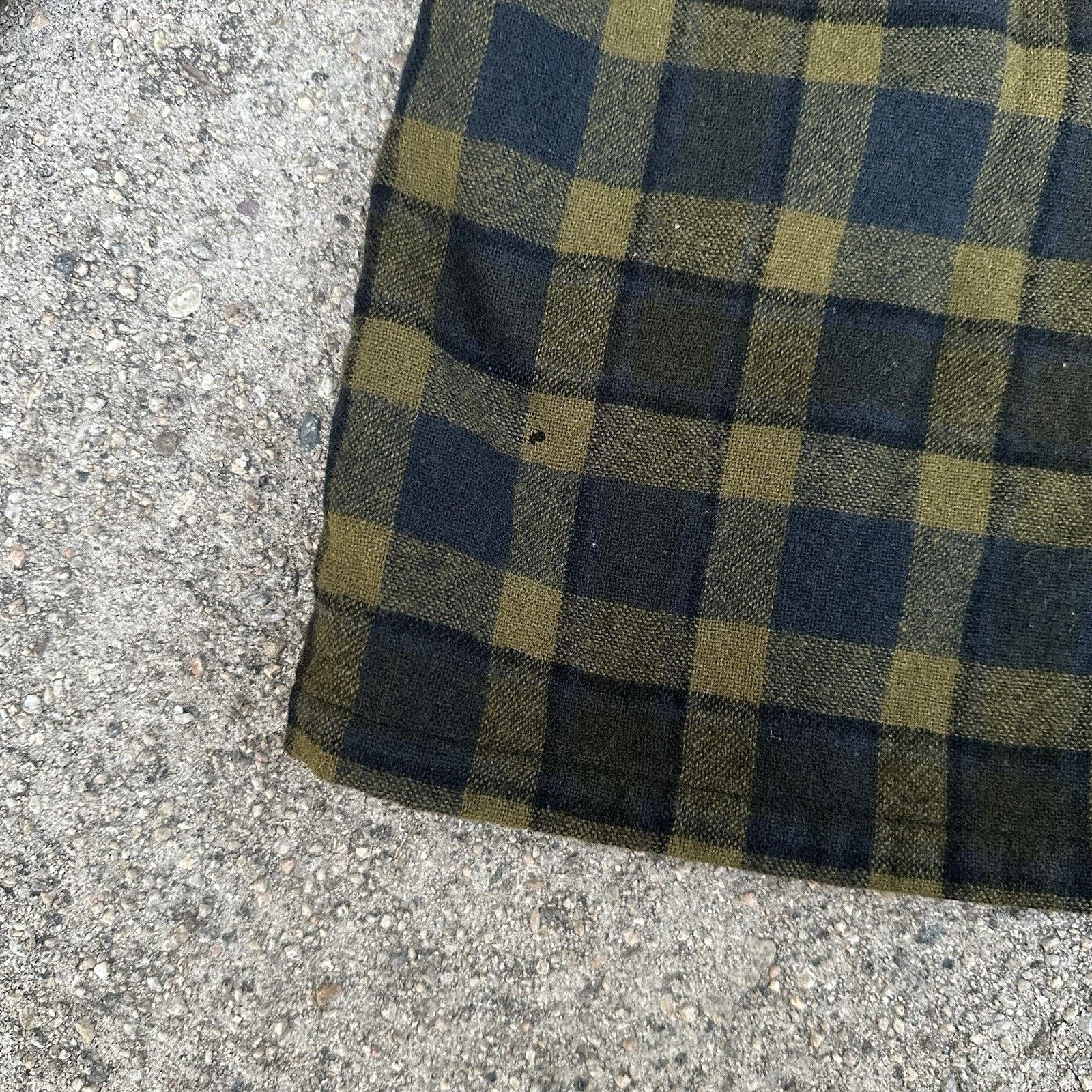 Pendleton × Vintage Vintage 60s Pendleton Green Plaid Wool Board Shirt Sz L Size US L / EU 52-54 / 3 - 4 Thumbnail