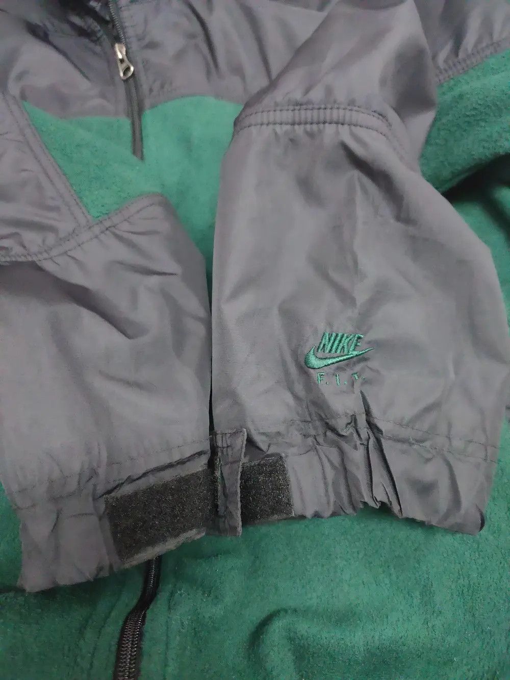 Nike ACG Vintage Nike ACG jacket Size US L / EU 52-54 / 3 - 7 Thumbnail