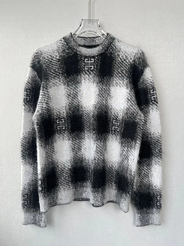 Givenchy Givenchy Gray Plaid Knit Sweater for Men 0089 Size US M / EU 48-50 / 2 - 1 Thumbnail