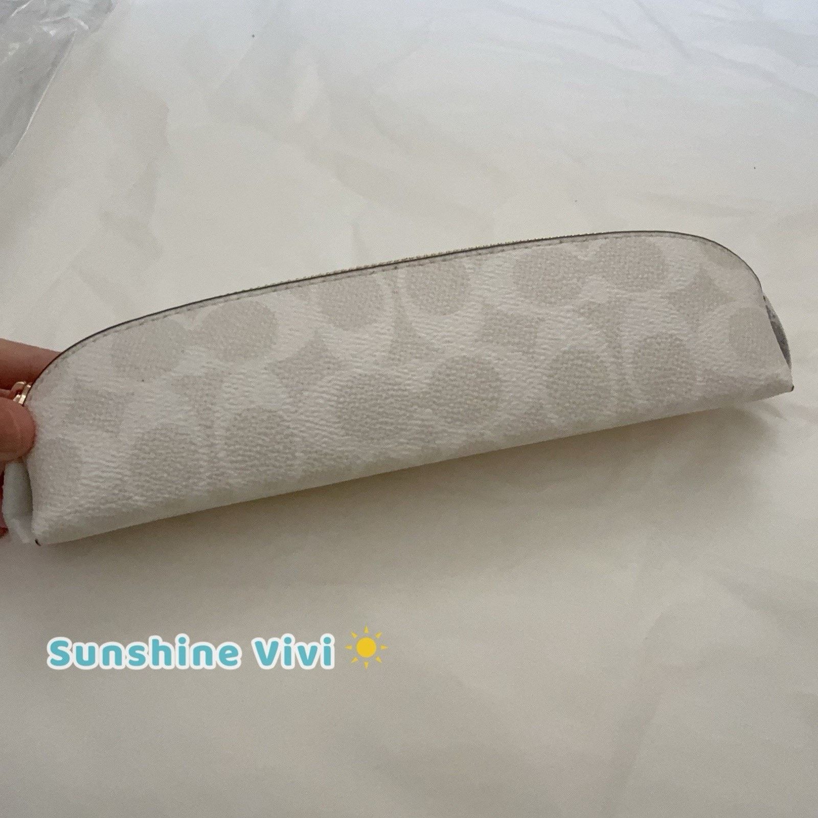 Coach NWT Coach Pencil Case Cosmetic Canvas CZ206 white chalk Size ONE SIZE - 1 Thumbnail