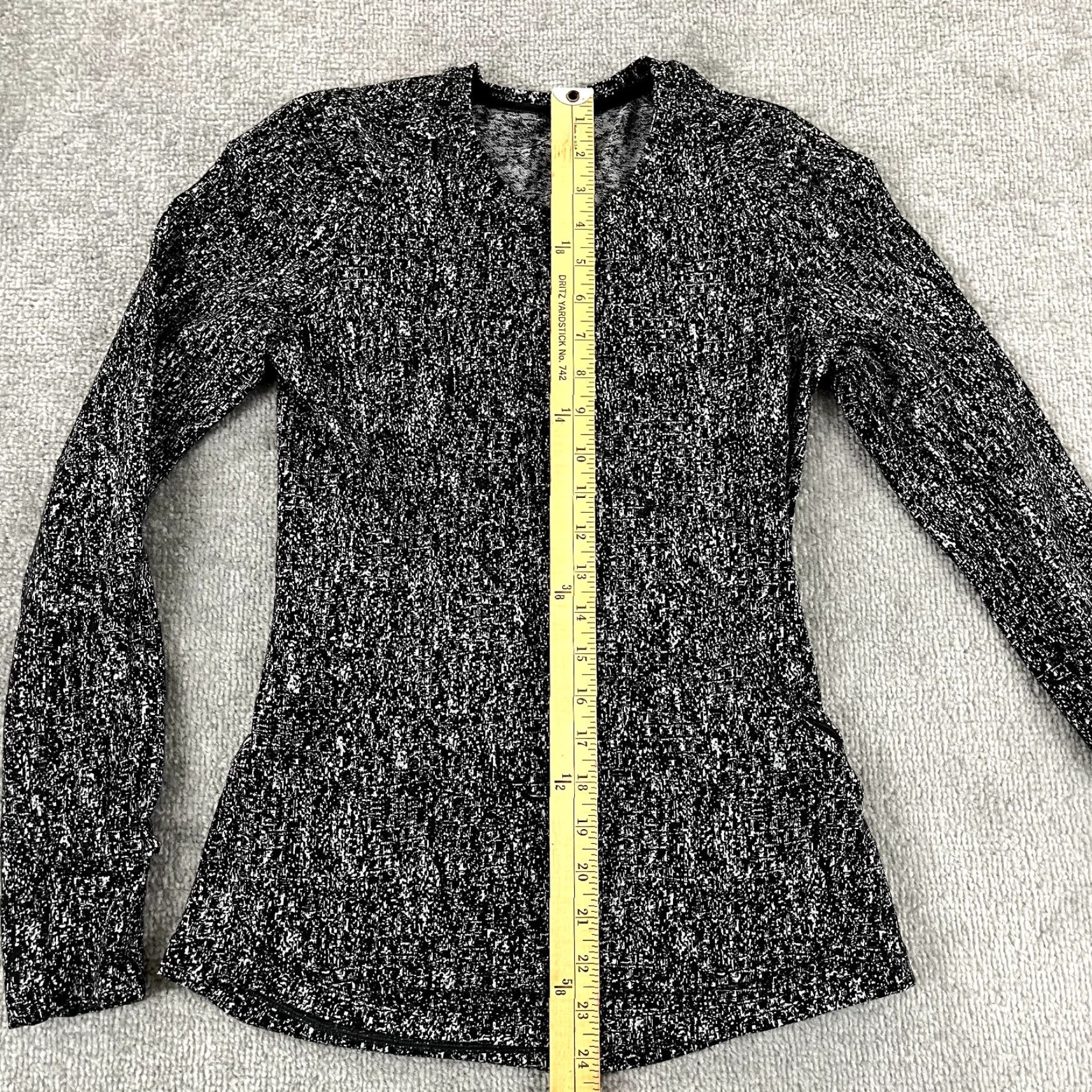 Lululemon LULULEMON Shirt Womens Size 4 Extra Mile Luon Suited Jacquard Top Long Sleeve Black Size S / US 4 / IT 40 - 4 Thumbnail