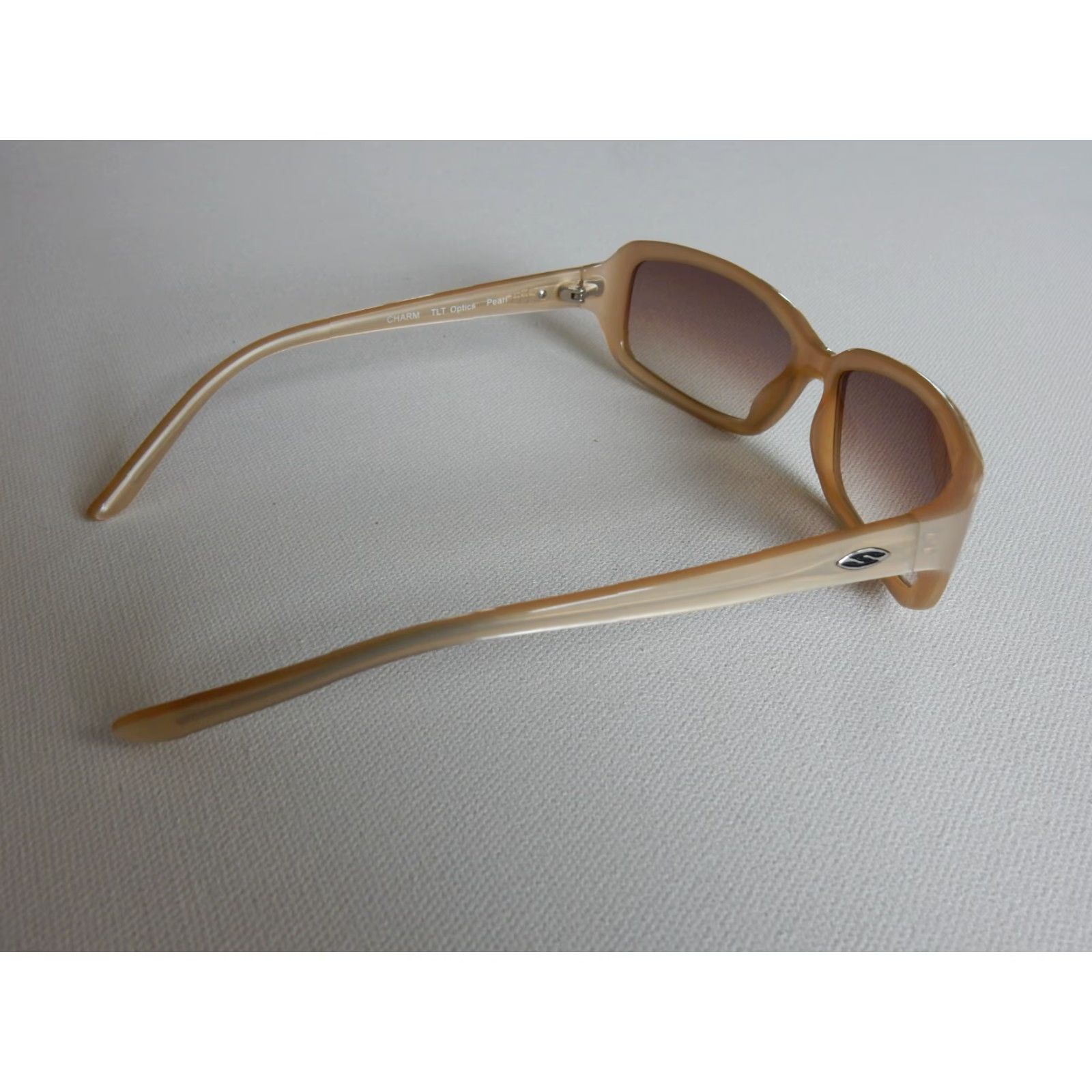 Vintage VINTAGE Smith Sunglasses Women IvoryPearl Small Scratches Accessories Size ONE SIZE - 3 Thumbnail