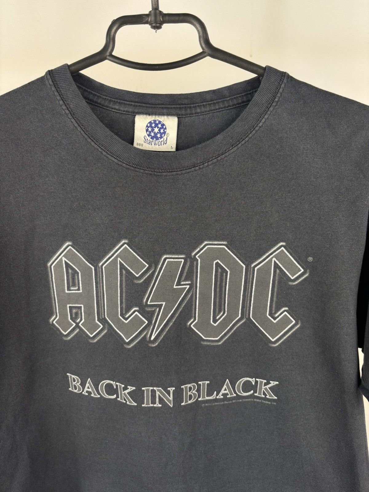 Band Tees AC/DC Back in Black vintage t shirt size L Size US L / EU 52-54 / 3 - 2 Thumbnail