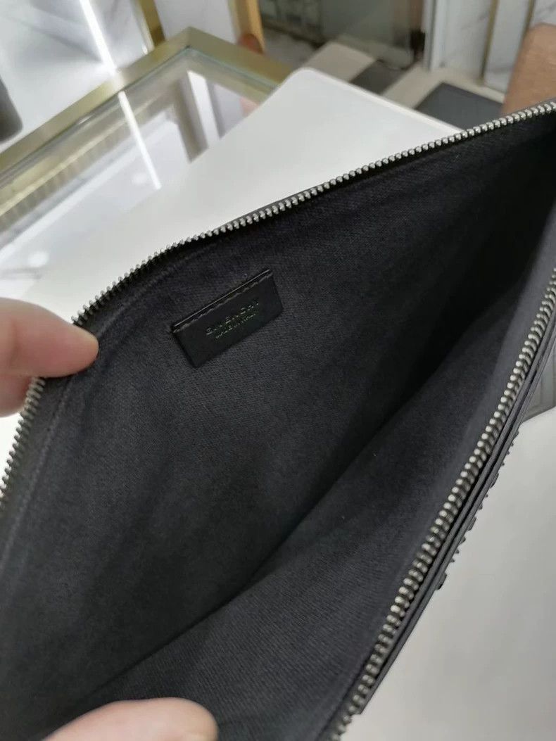 Givenchy Givenchy Men's Handbag Size ONE SIZE - 3 Thumbnail