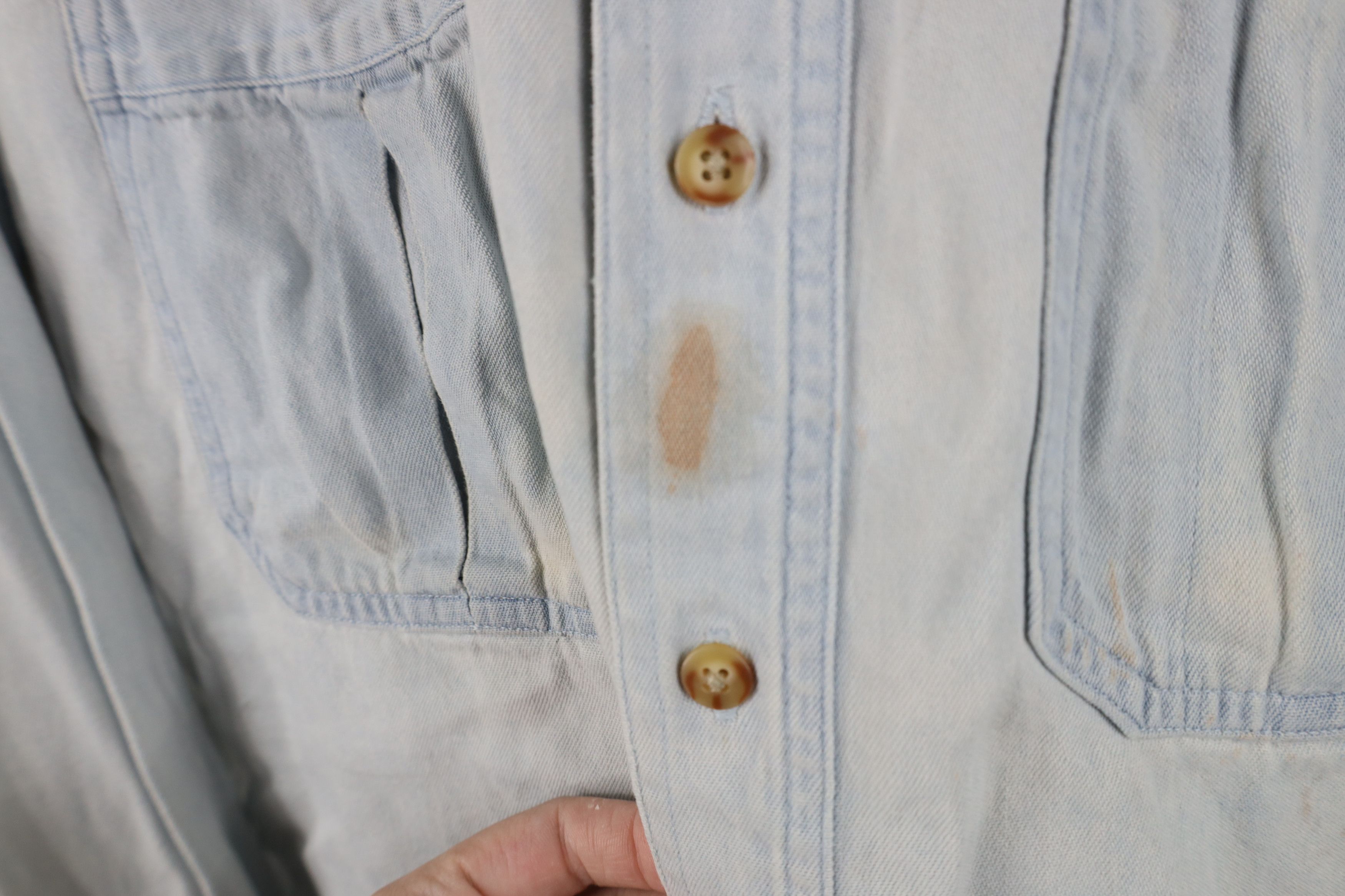 Vintage Vintage 90s Streetwear Double Pocket Denim Jean Button Shirt Size US S / EU 44-46 / 1 - 8 Thumbnail