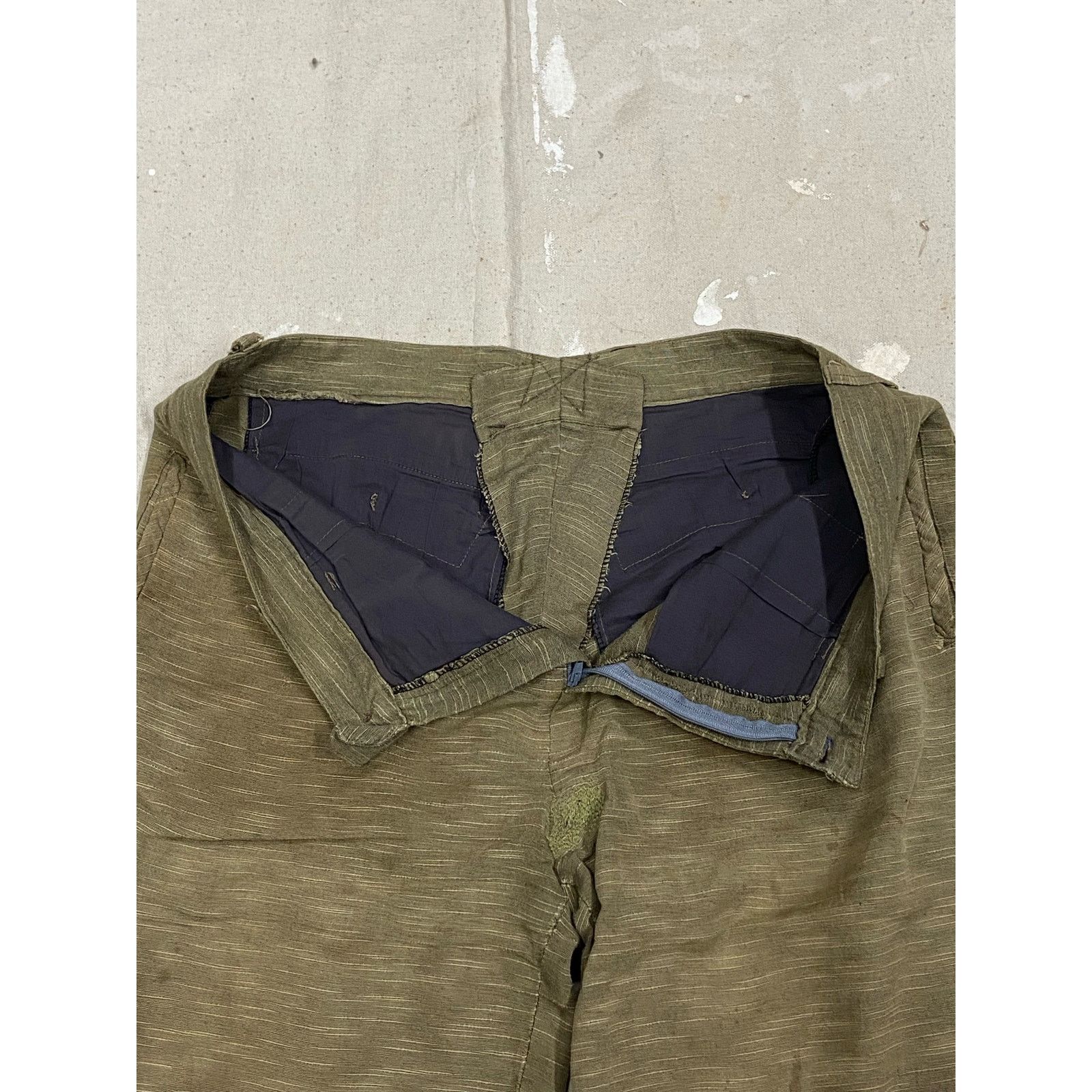 Vintage 40s Vintage Thrashed Distressed Faded Tan Twill Shorts Size US 35 - 5 Thumbnail