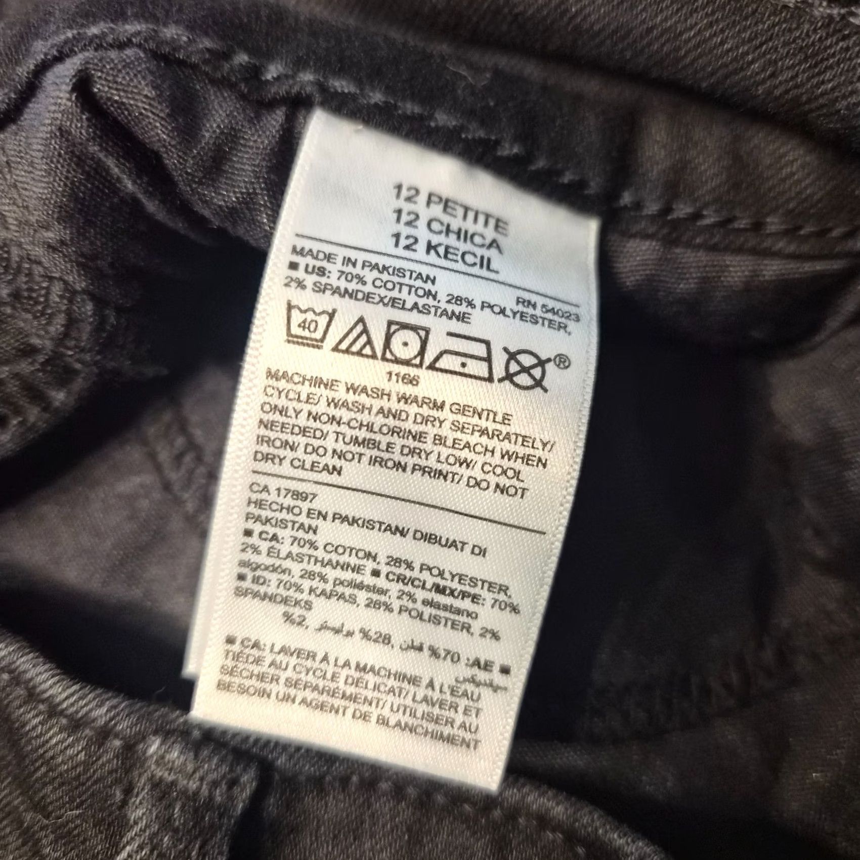 Old Navy Old Navy Women Jeans Slim Straight Power 12 Petite High Rise Black Size 34" / US 12 / IT 48 - 4 Thumbnail
