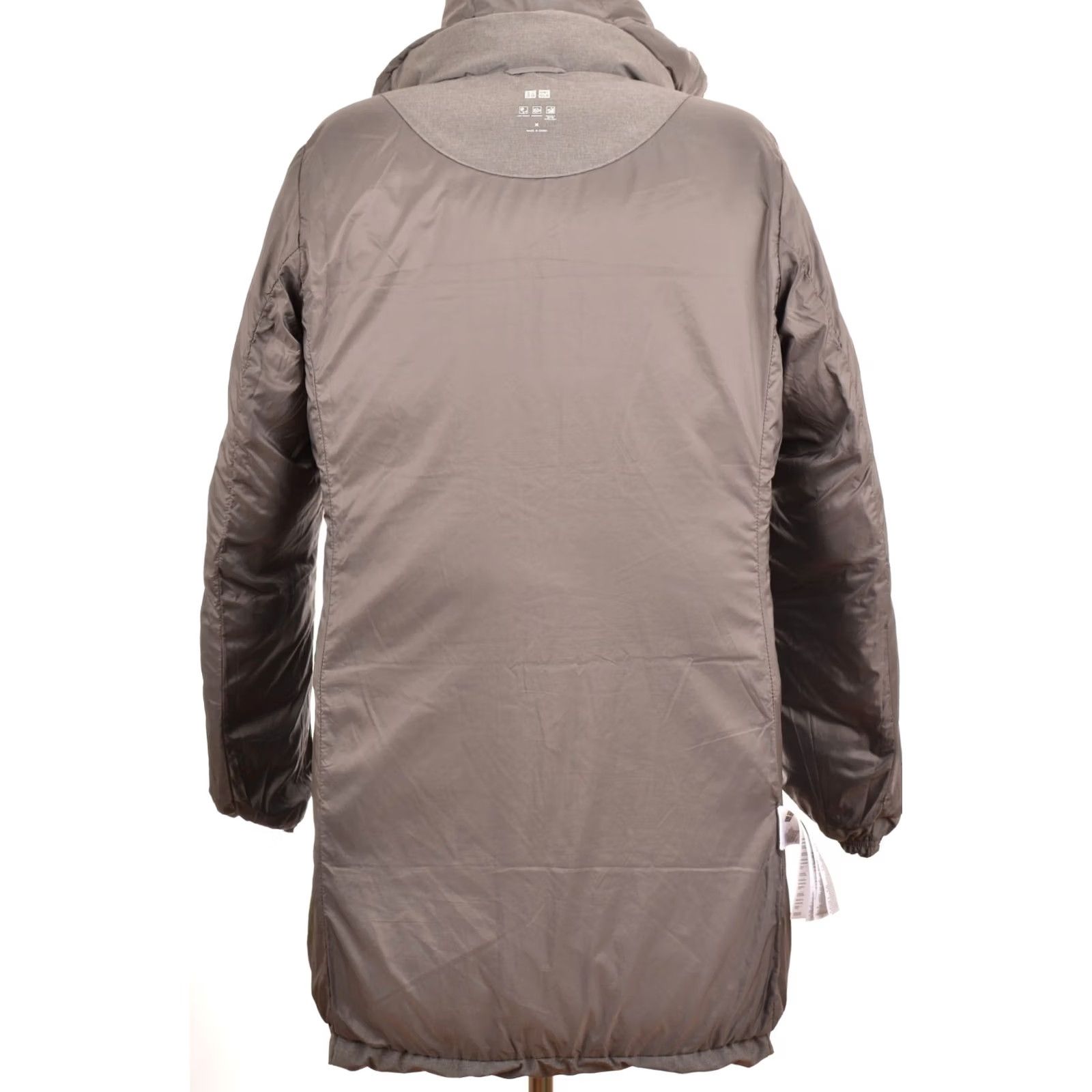 Uniqlo Uniqlo Seamless Down Short Coat Jacket 212-429467 Size M, Women, Gray, Puffer Jacket, Coat, Regular Type, XS- not needed but keep M, Down insulation Size 32" / US 10 / IT 46 - 4 Thumbnail