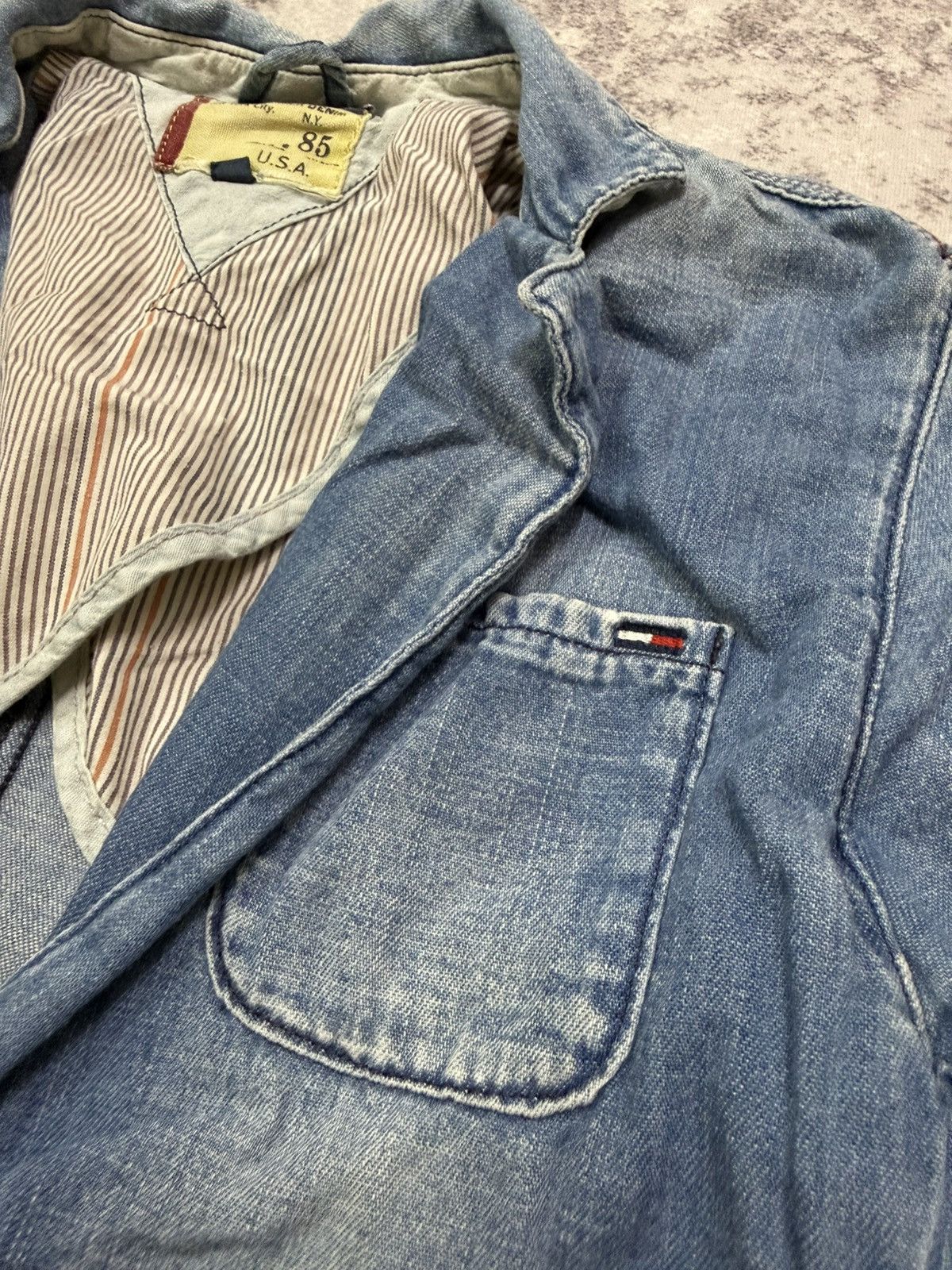 Tommy Hilfiger Tommy Hilfiger light wash denim blazer jacket patch pocket Size XS / US 0-2 / IT 36-38 - 7 Thumbnail