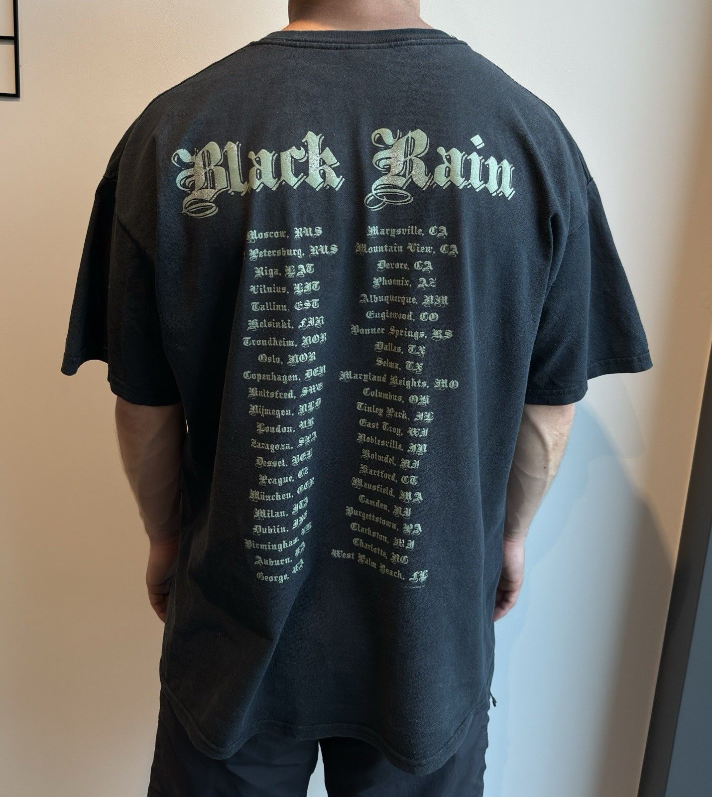 Gildan Vintage Ozzy Osbourne 2007 Black Rain Concert Tour T-Shirt Size US XL / EU 56 / 4 - 7 Thumbnail