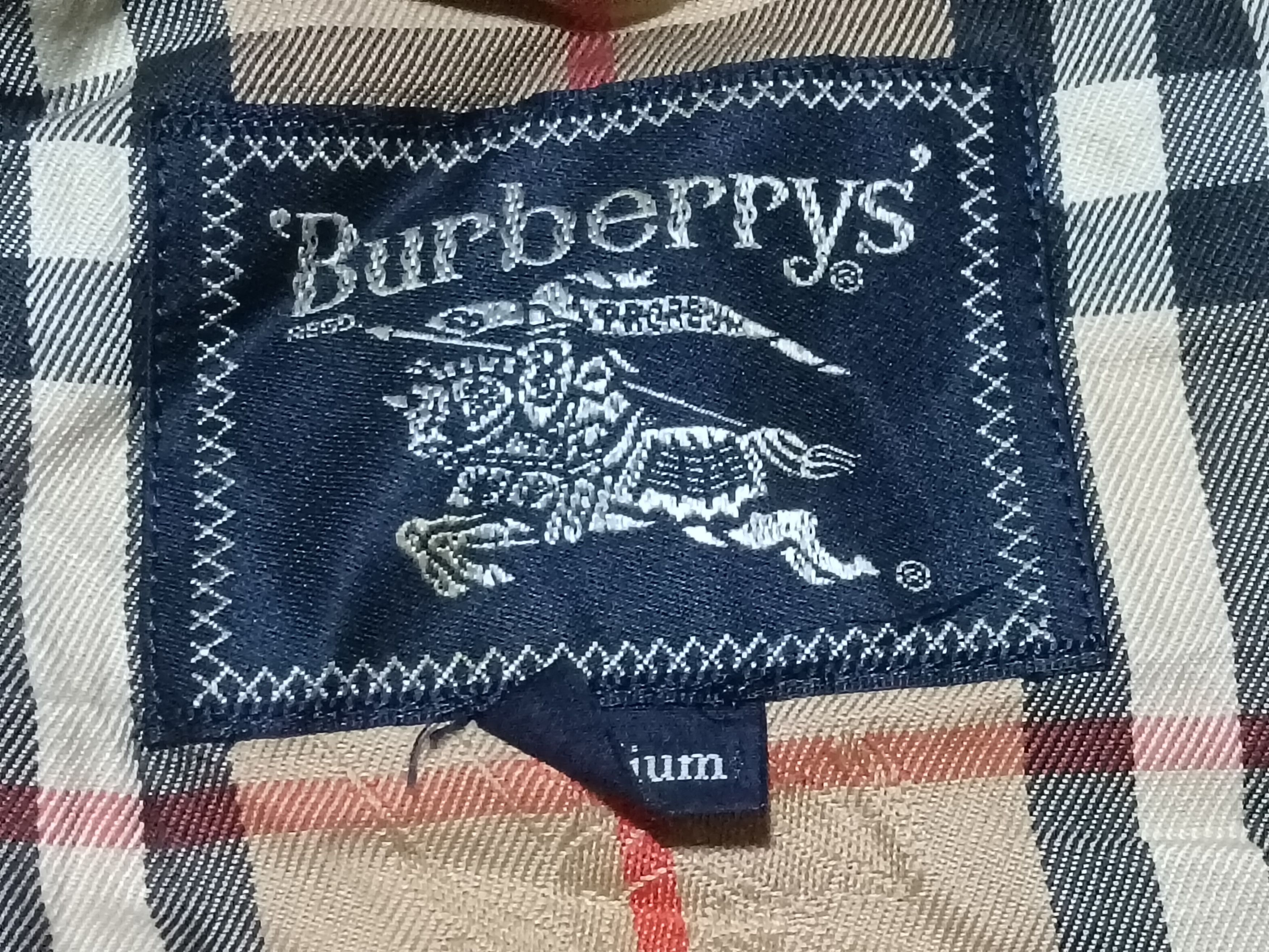 Burberry BURBERRY CHEQUERED LIGHT PUFFER INNER LINING Size US M / EU 48-50 / 2 - 2 Thumbnail