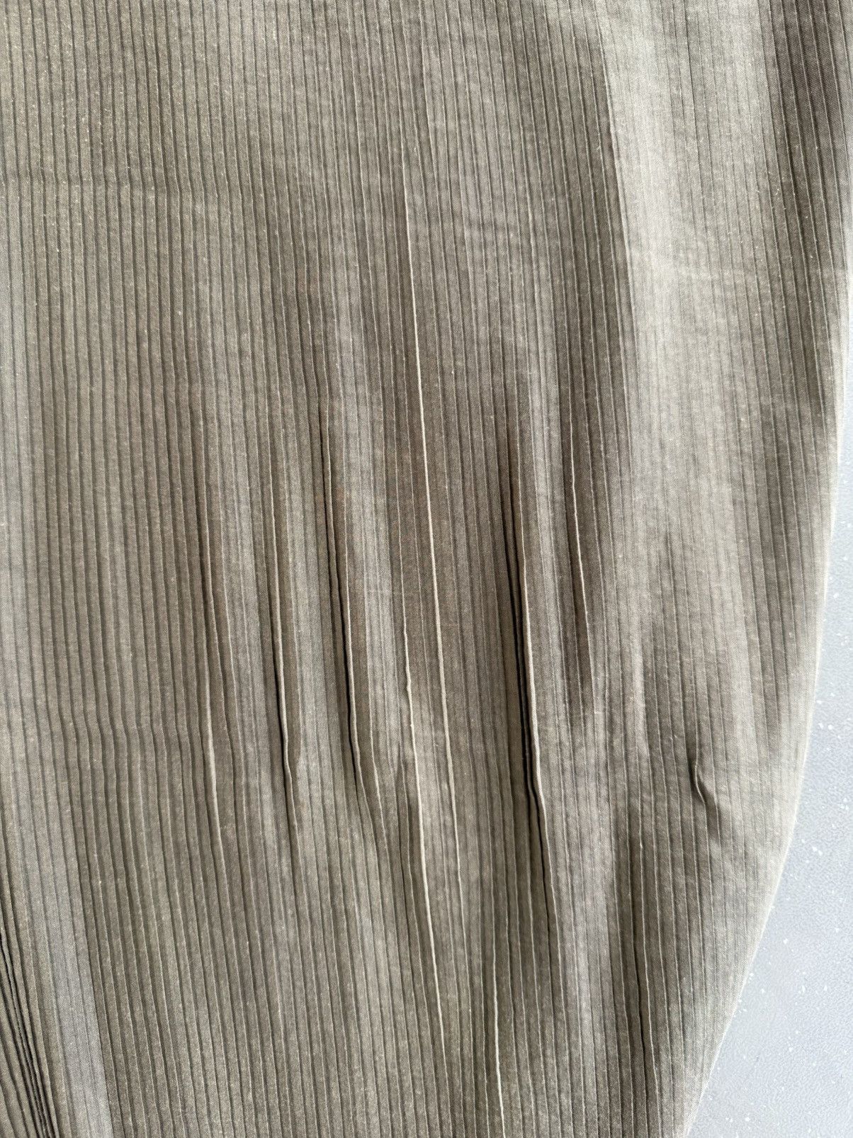 Romeo Gigli Romeo Gigli Pleated Skirt Size 28" / US 6 / IT 42 - 11 Thumbnail
