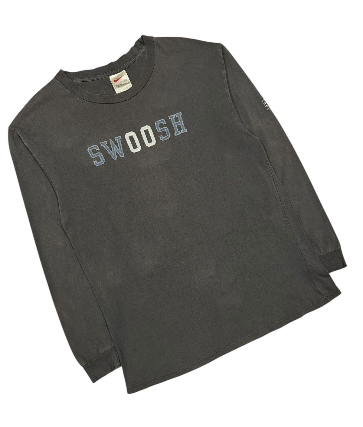 Nike × Vintage Vtg🔥Y2k Nike Swoosh 2000 Spellout Longsleeve Tee Size US M / EU 48-50 / 2 - 6 Thumbnail