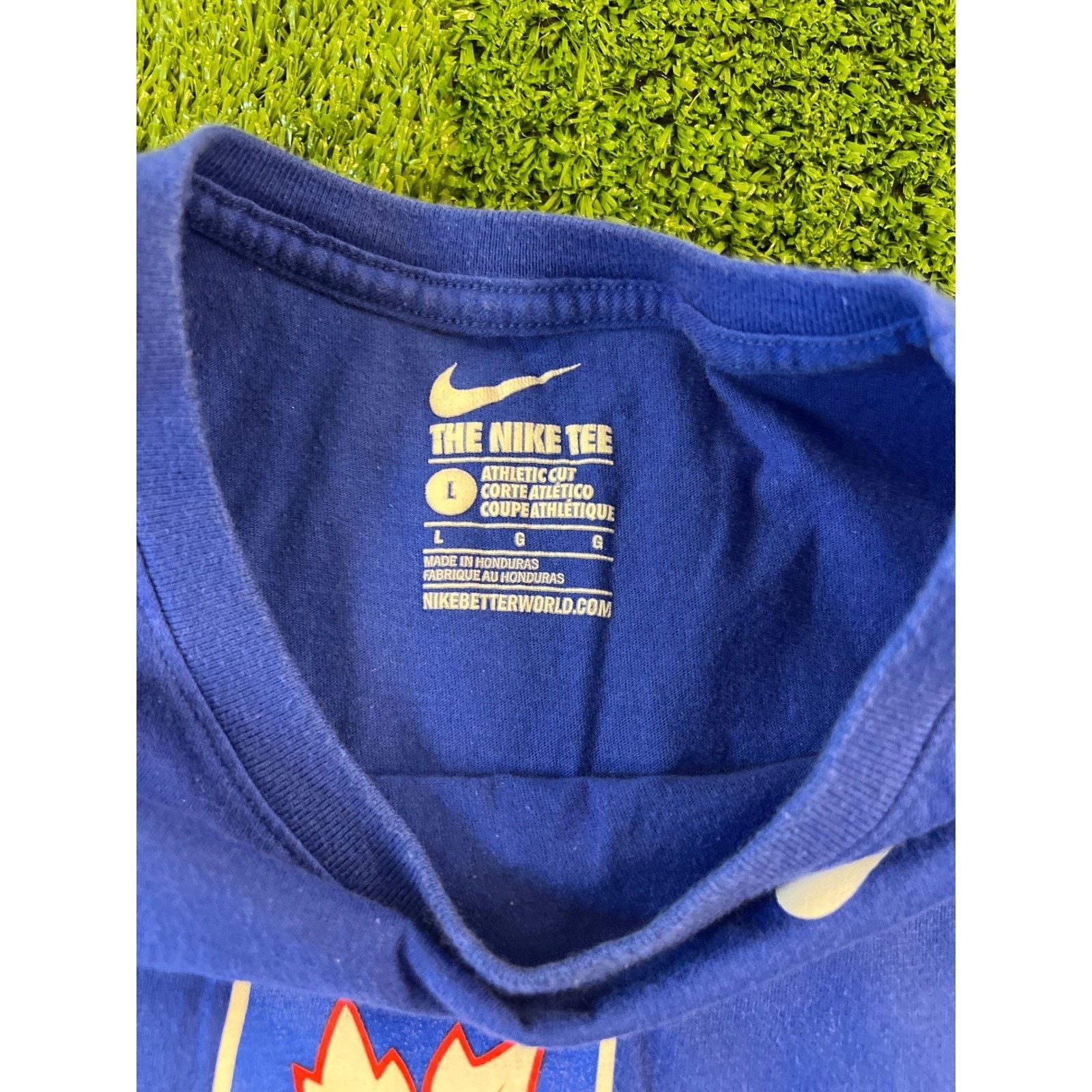 Nike Nike 2017 IIHF World Junior Championship Canada Tee Mens L Size US L / EU 52-54 / 3 - 4 Thumbnail