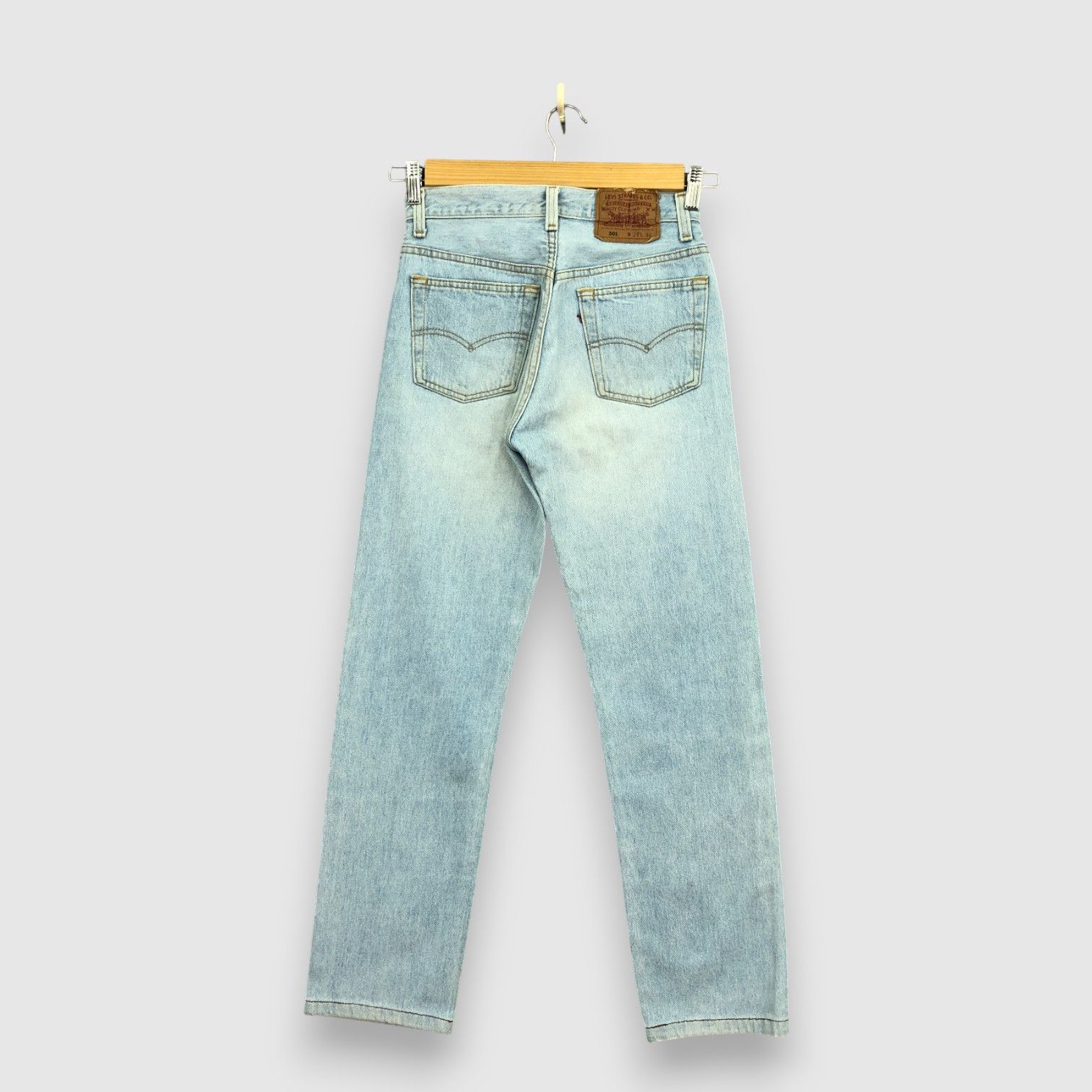 Levi's Vintage 90s Levis 501 Light Wash Jeans Faded Denim GF30285 Size 26" / US 2 / IT 38 - 2 Thumbnail