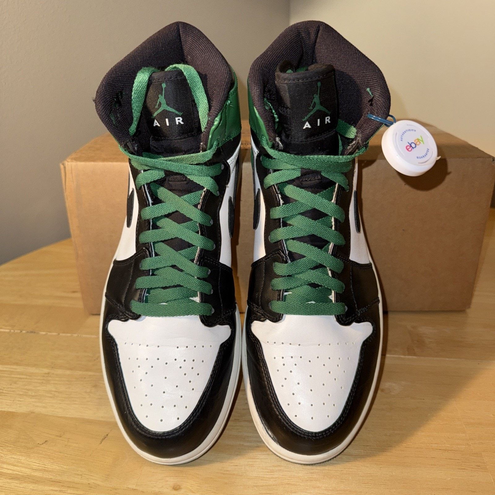 Nike Nike Air Jordan 1 Retro High OG DMP Celtics 2009 332550-101, Size US 10 / EU 43 - 5 Thumbnail
