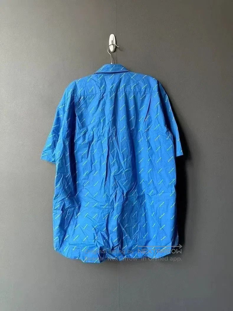 Balenciaga Balenciaga Blue Graphic Short Sleeve Shirt. Size US XL / EU 56 / 4 - 2 Thumbnail
