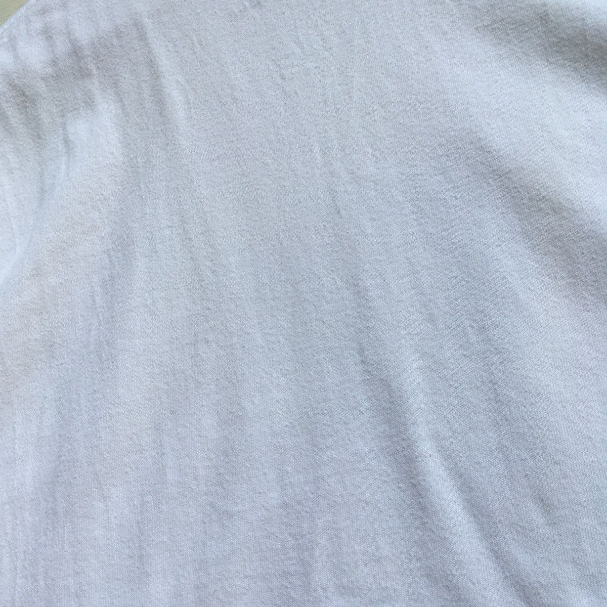 Japanese Brand Vintage Uniqlo X Kaws Tee White XL Size US XL / EU 56 / 4 - 20 Thumbnail
